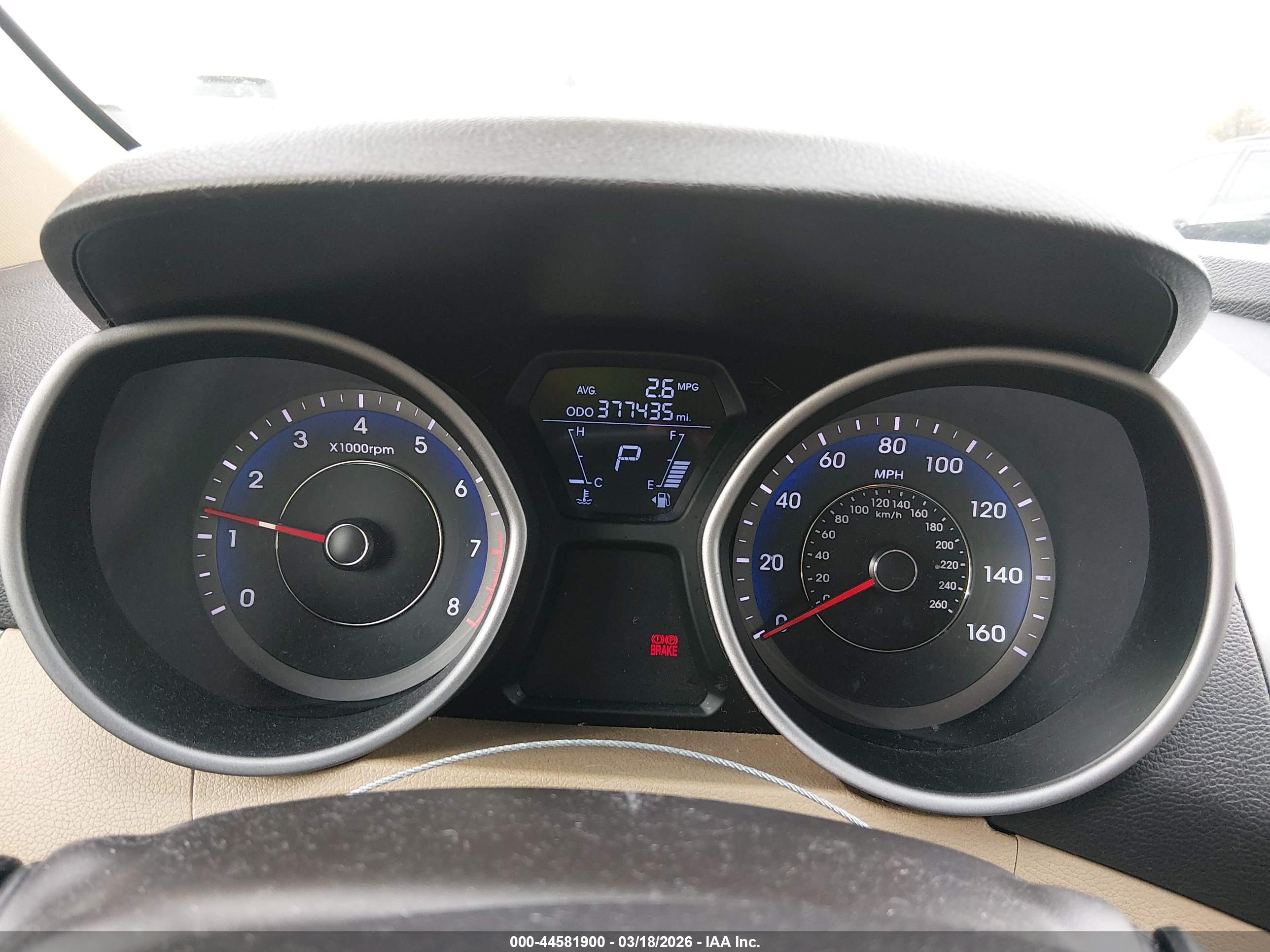 HYUNDAI ELANTRA image 7