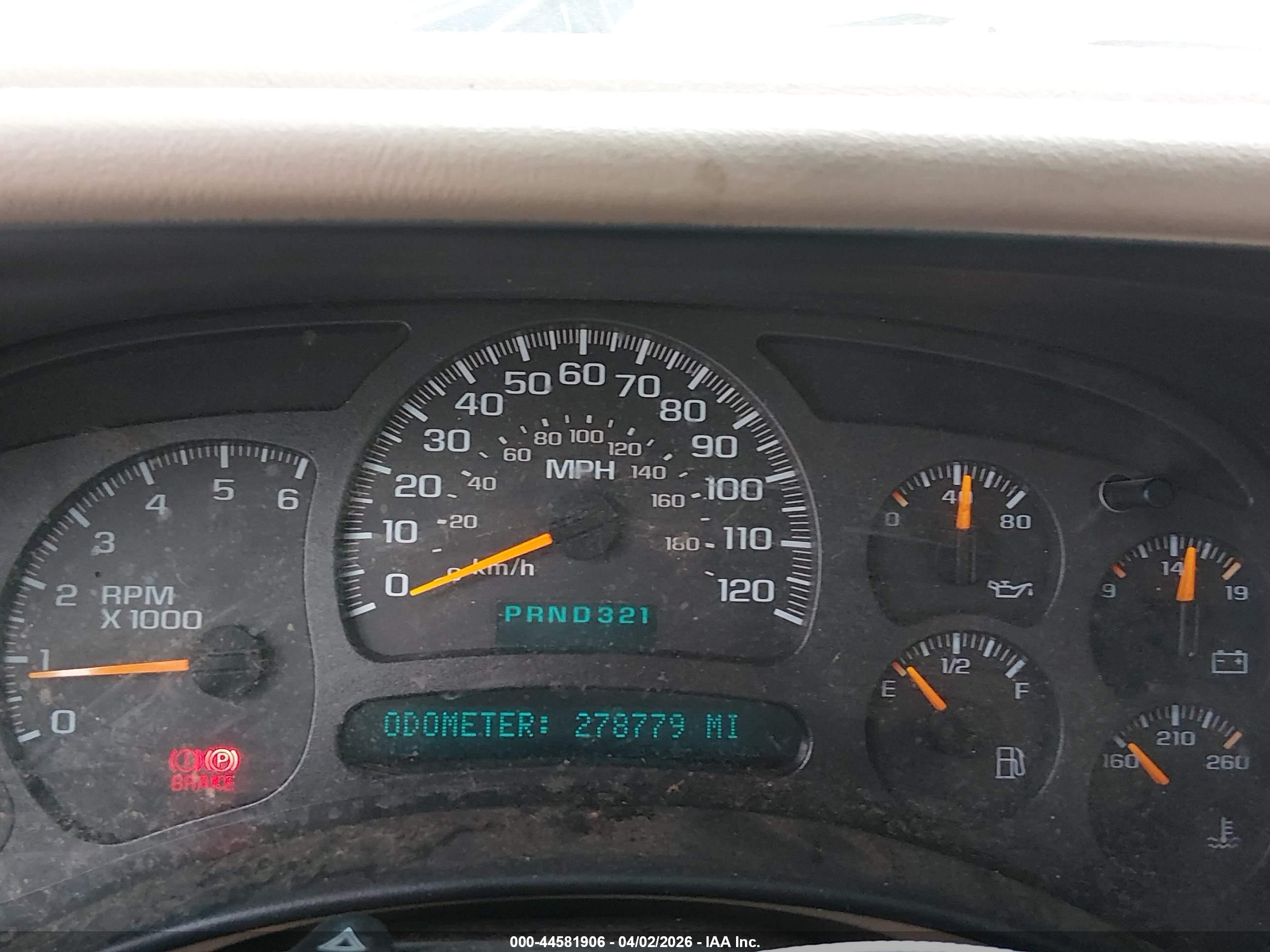 CHEVROLET TAHOE image 7