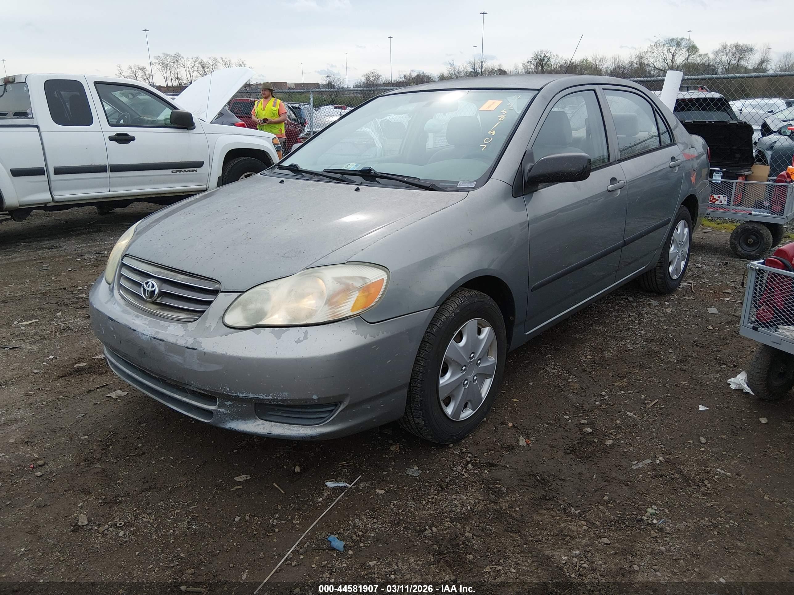 TOYOTA COROLLA image 2