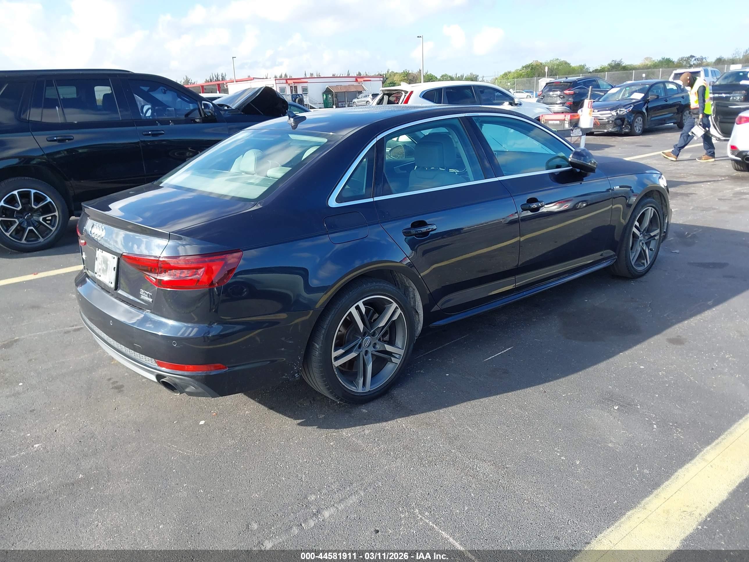 AUDI A4 image 4