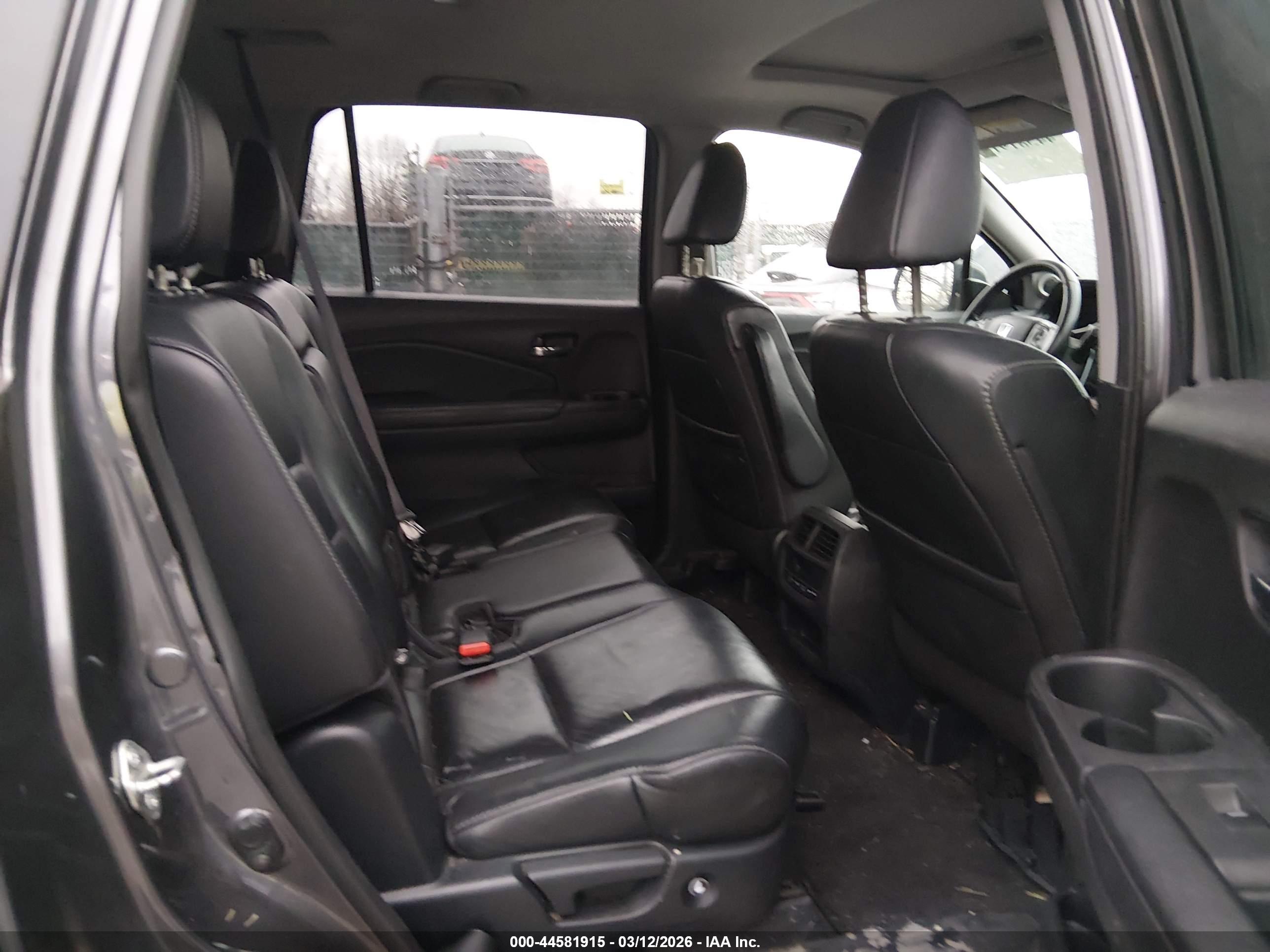 HONDA PILOT image 8