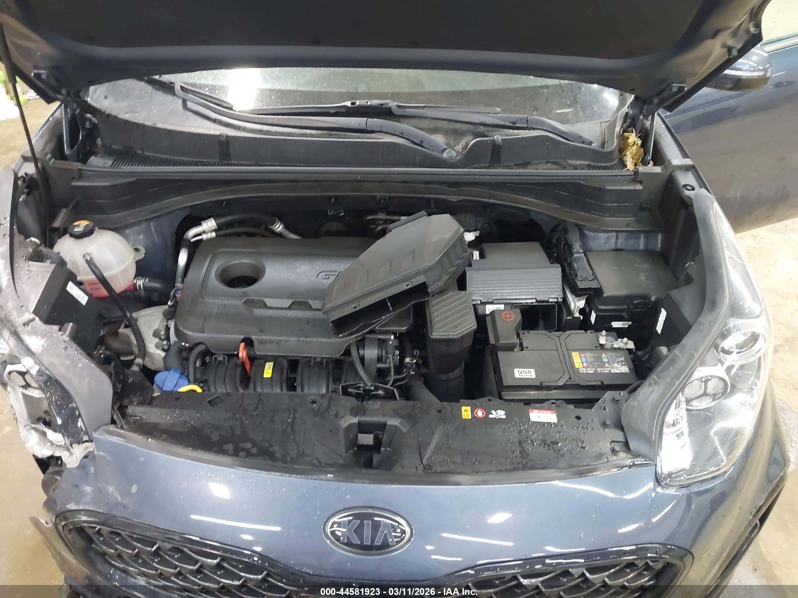 KIA SPORTAGE image 10