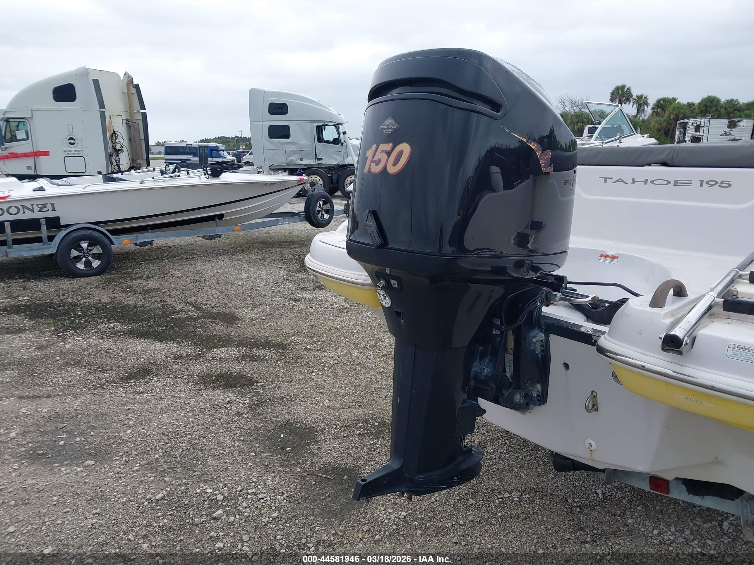 TRACKER 19' image 10