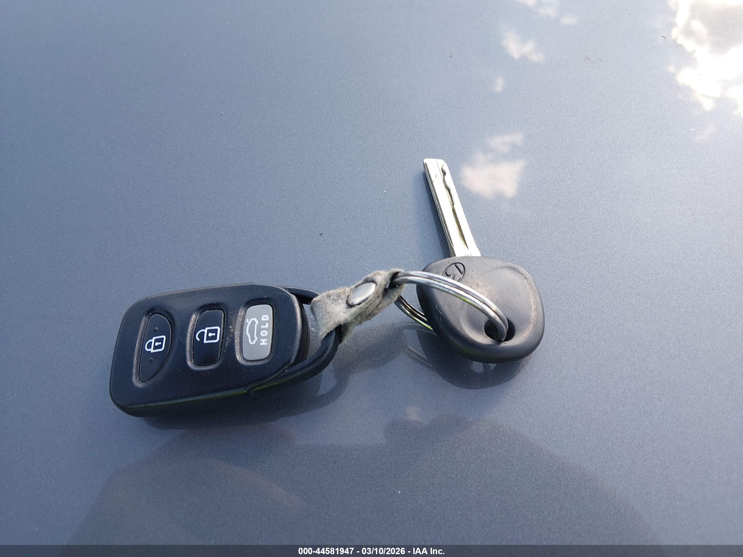 HYUNDAI SONATA image 11