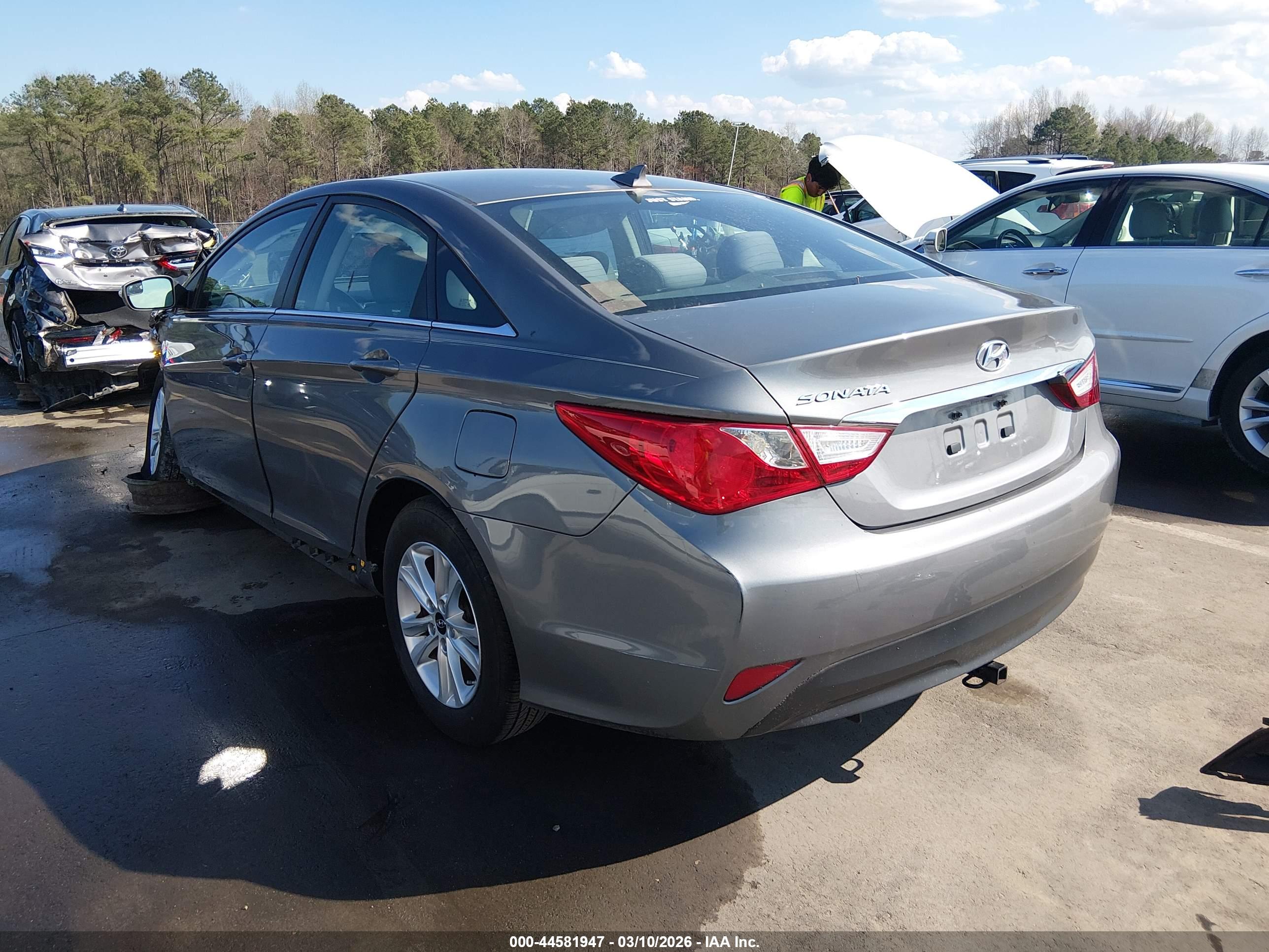 HYUNDAI SONATA image 3