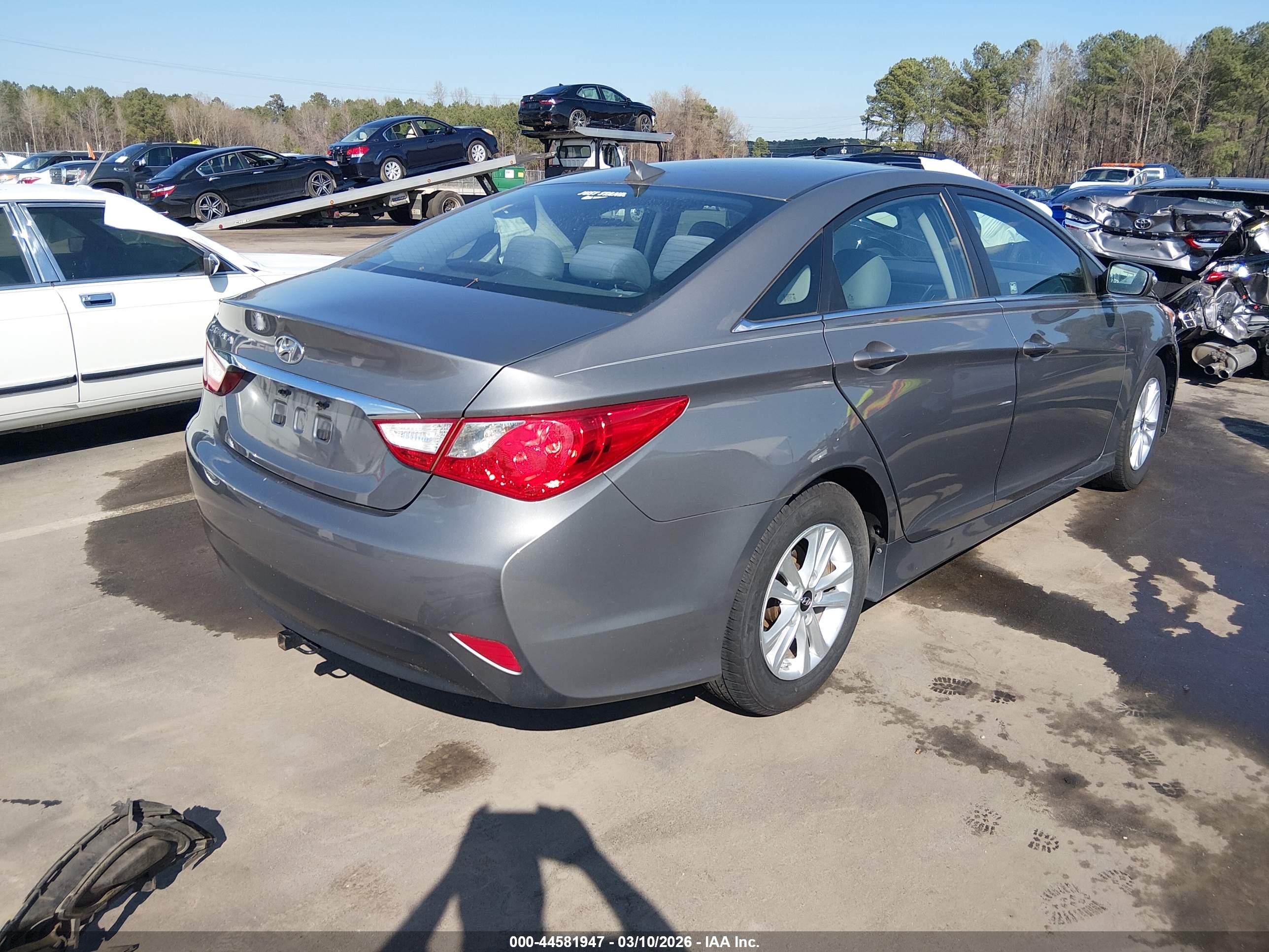 HYUNDAI SONATA image 4