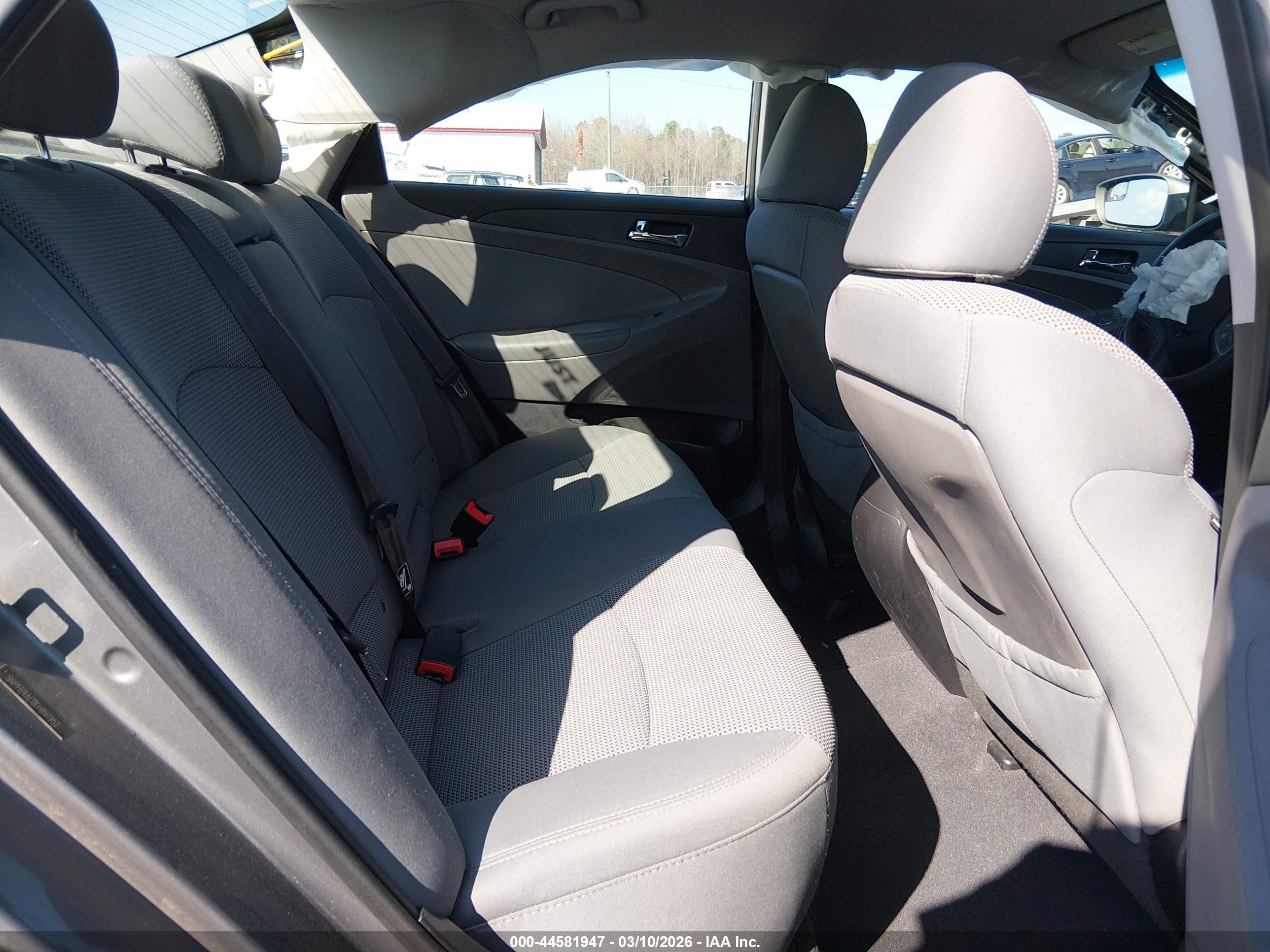 HYUNDAI SONATA image 8