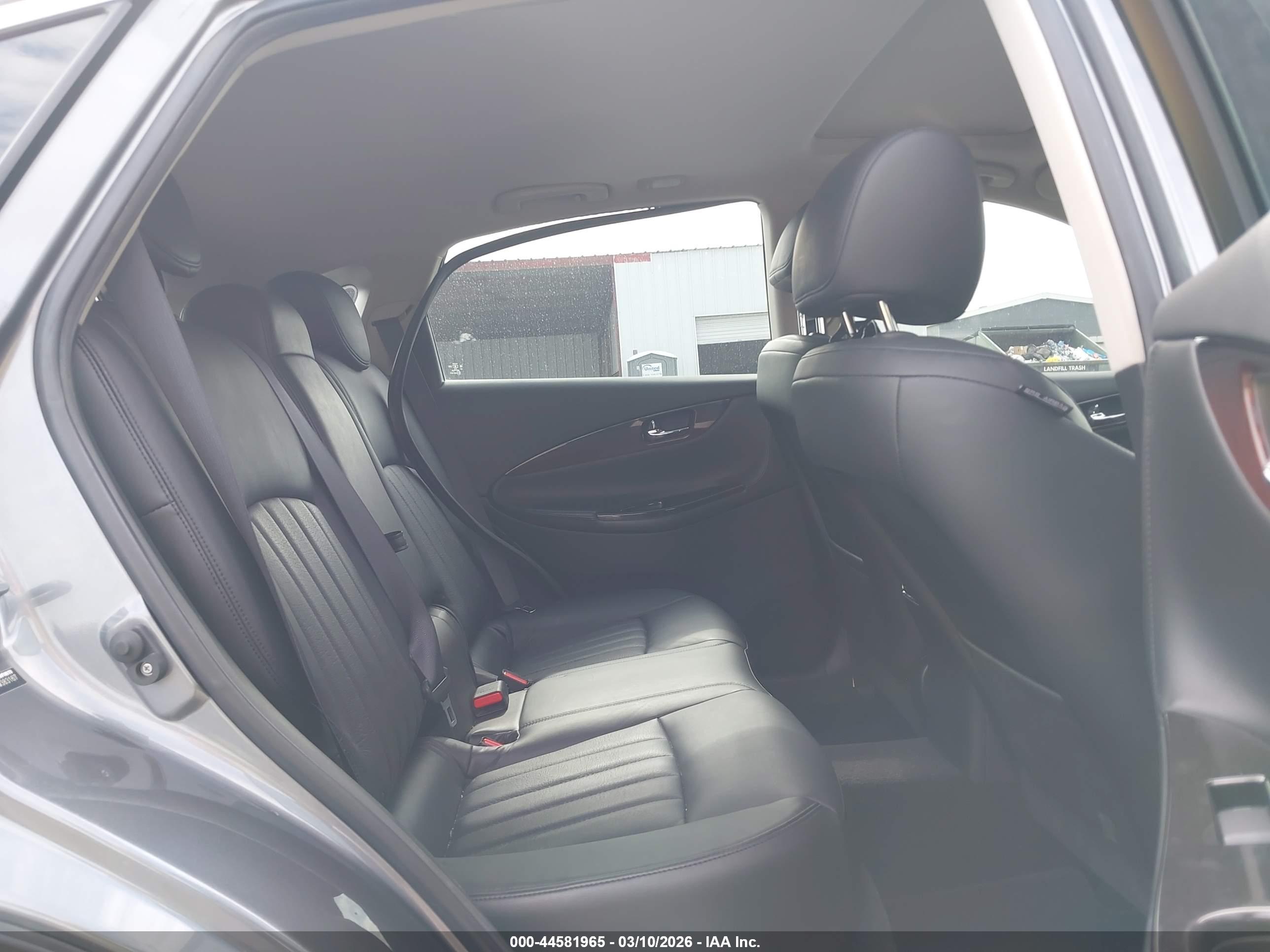 INFINITI QX50 image 8