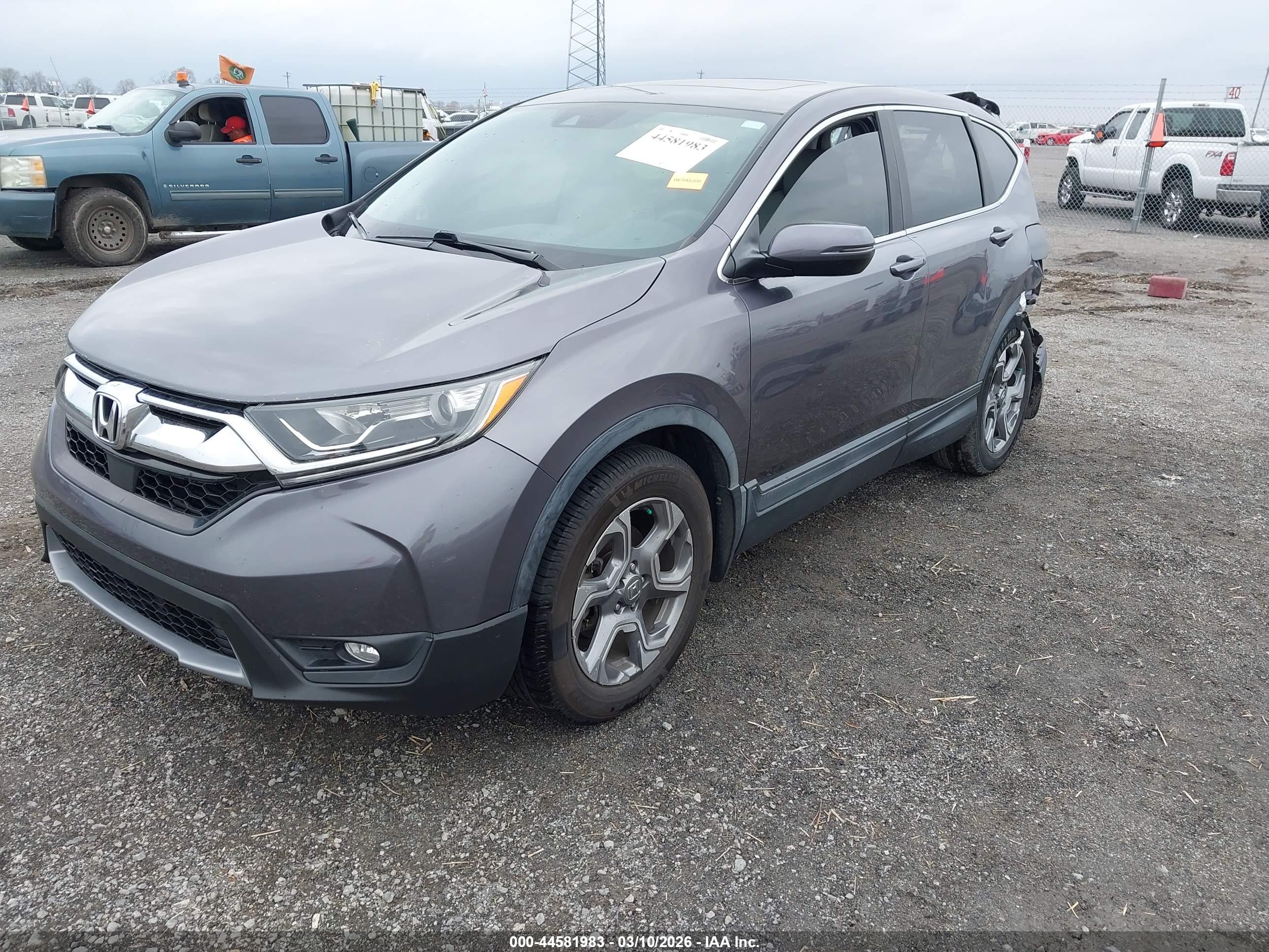 HONDA CR-V image 2