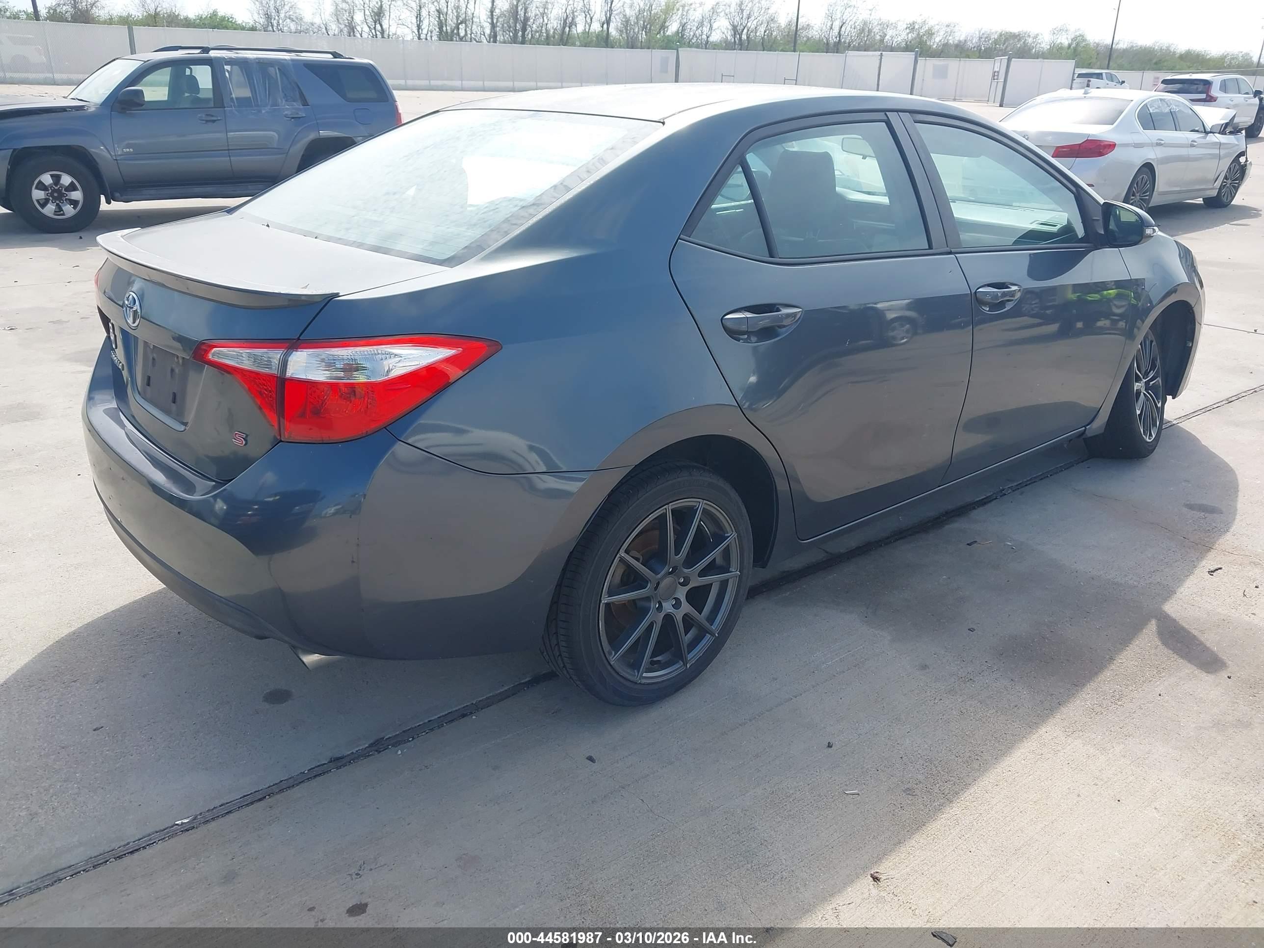 TOYOTA COROLLA image 4