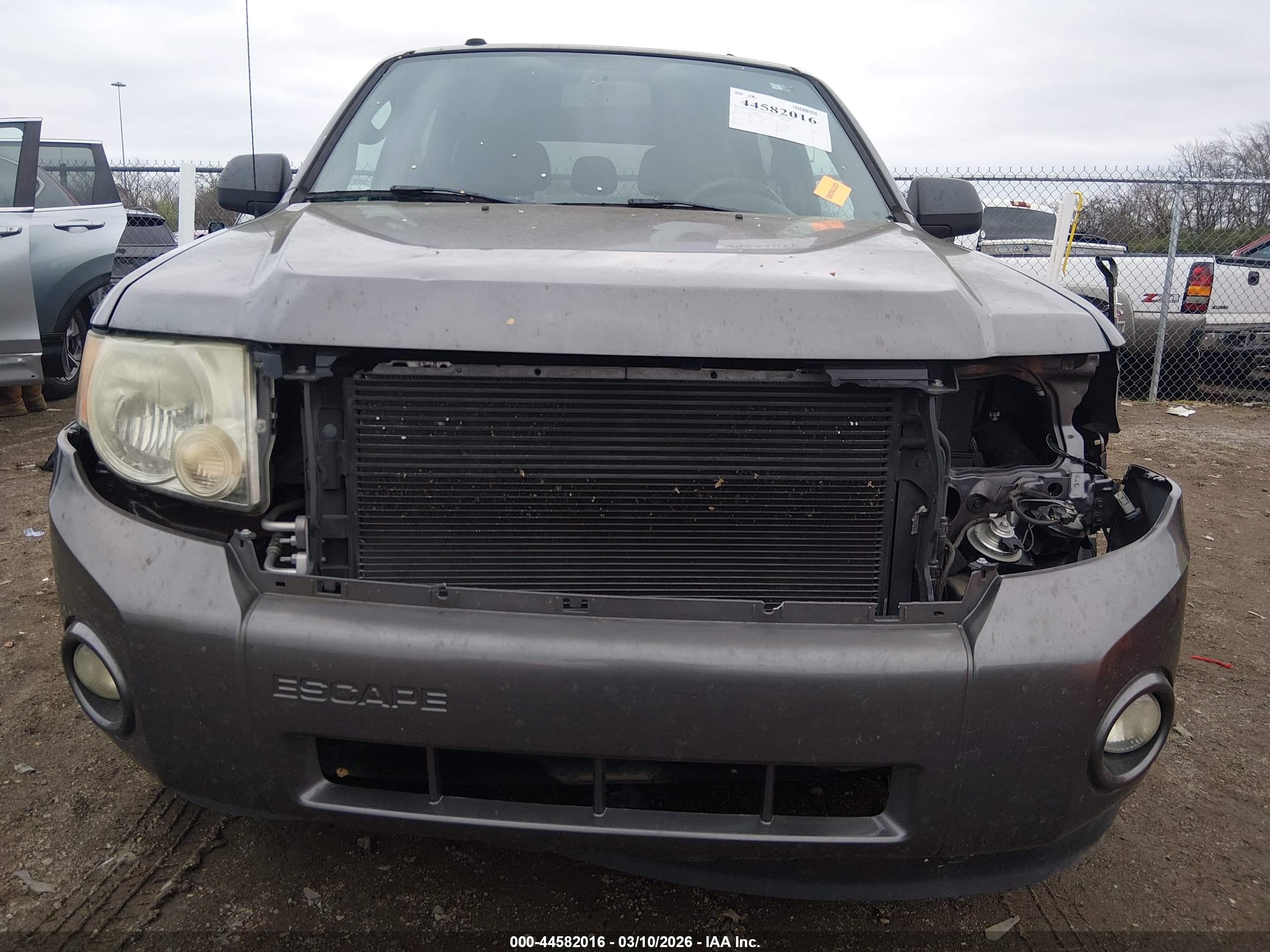FORD ESCAPE image 6