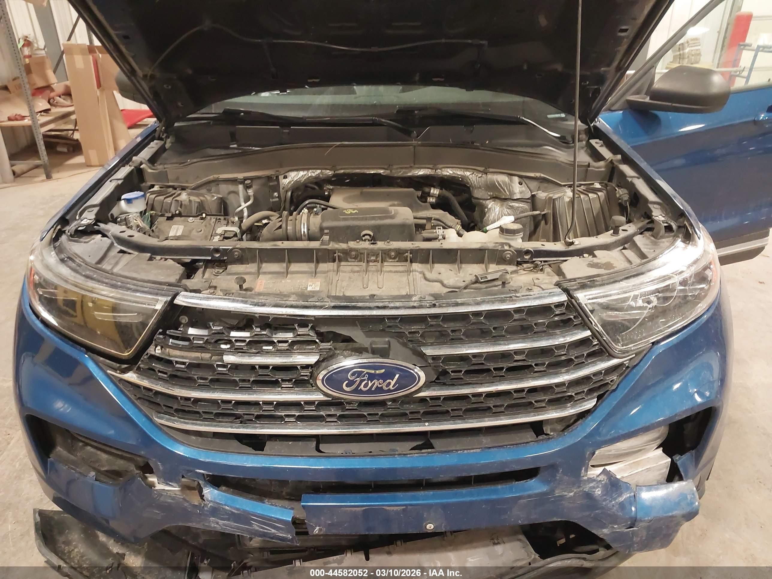FORD EXPLORER image 10