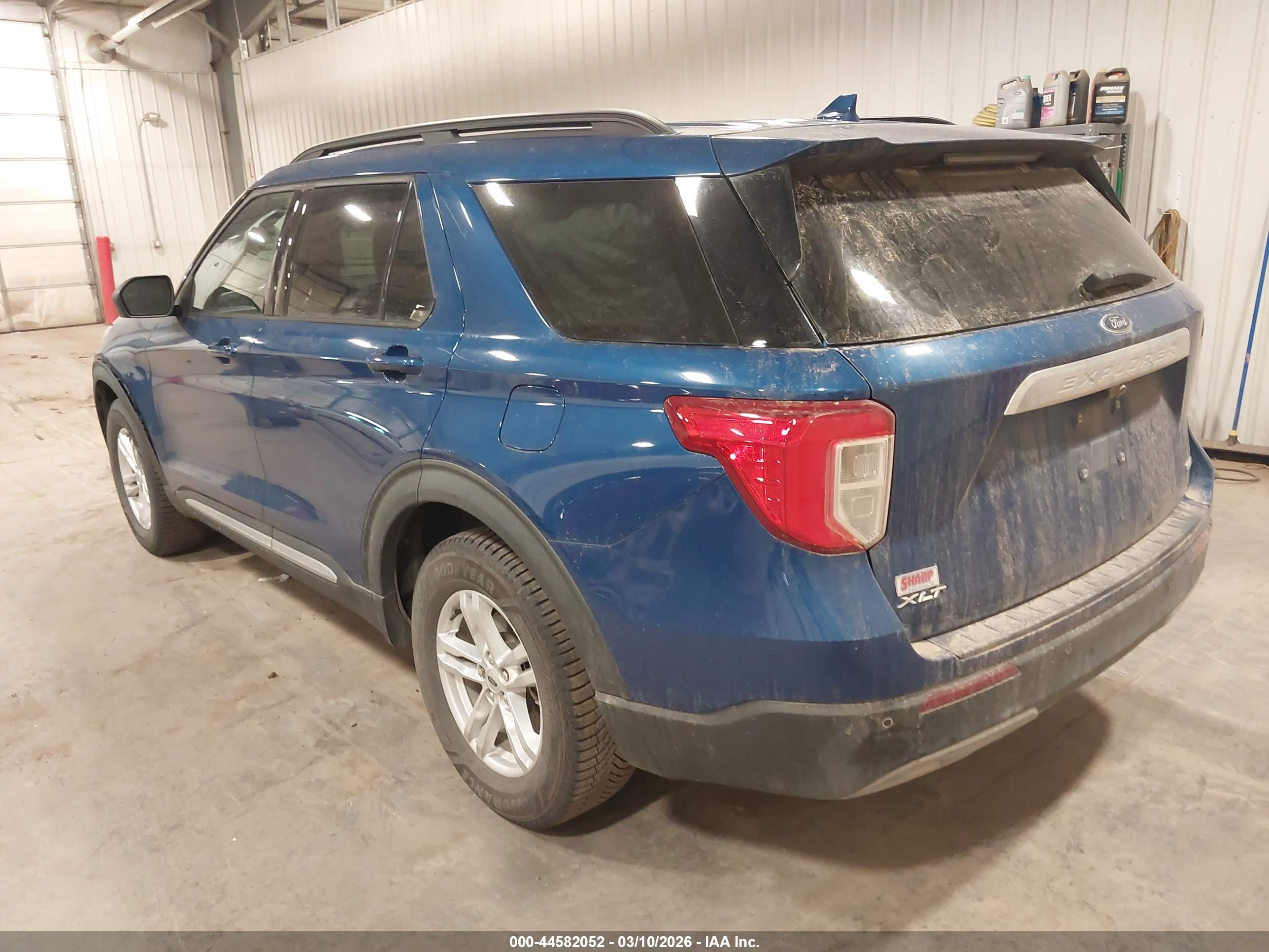 FORD EXPLORER image 3