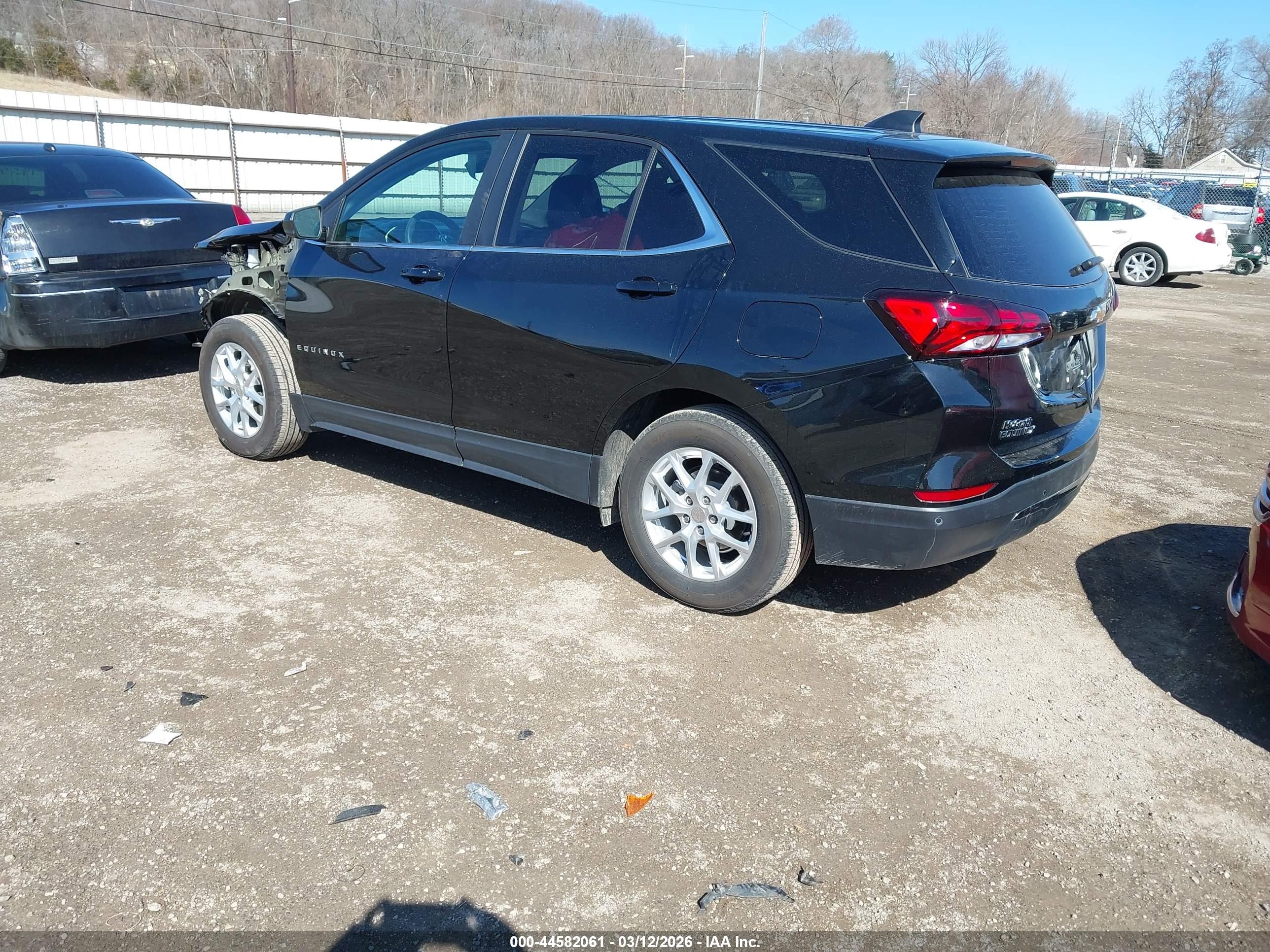 CHEVROLET EQUINOX image 3