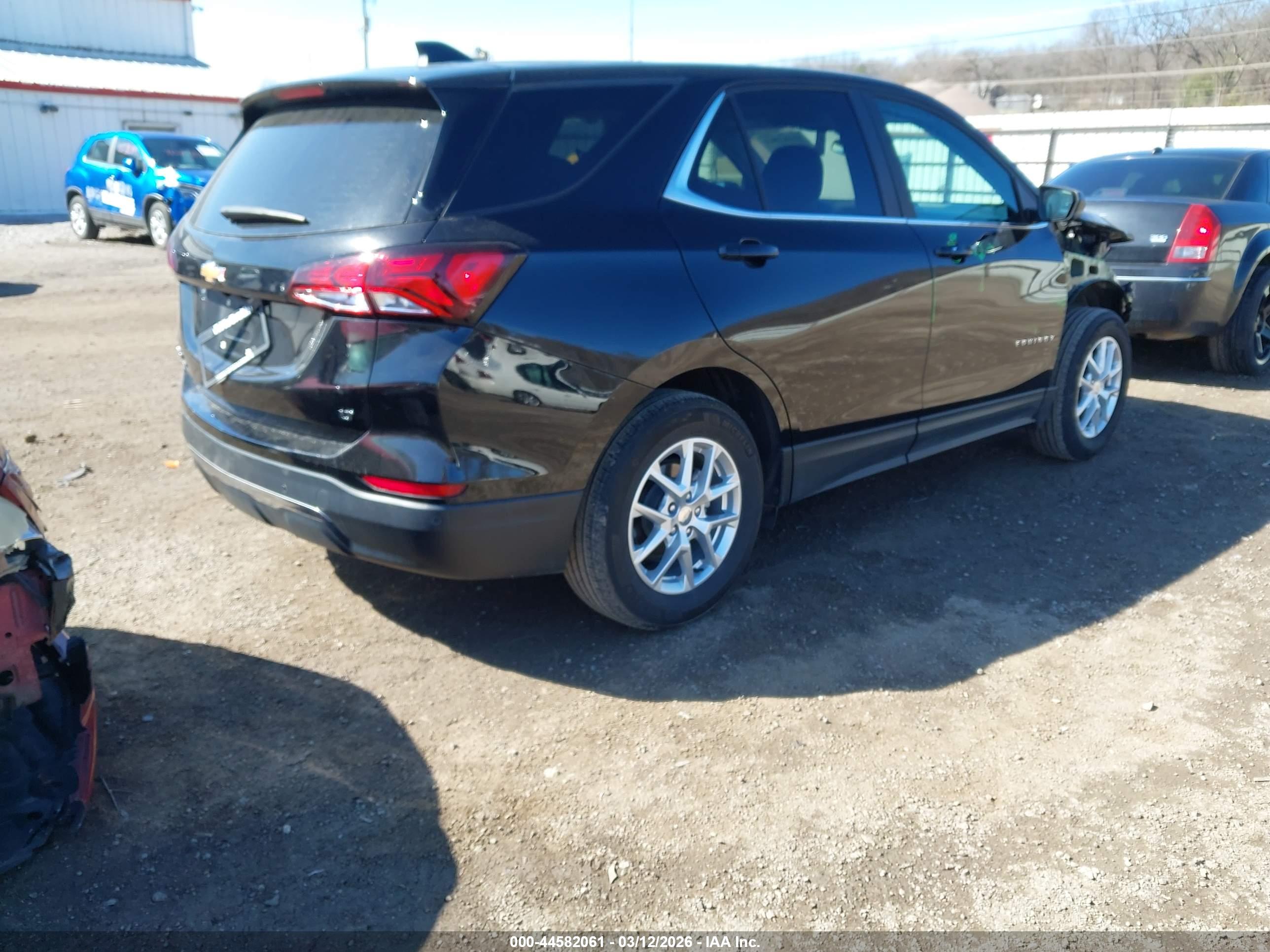 CHEVROLET EQUINOX image 4