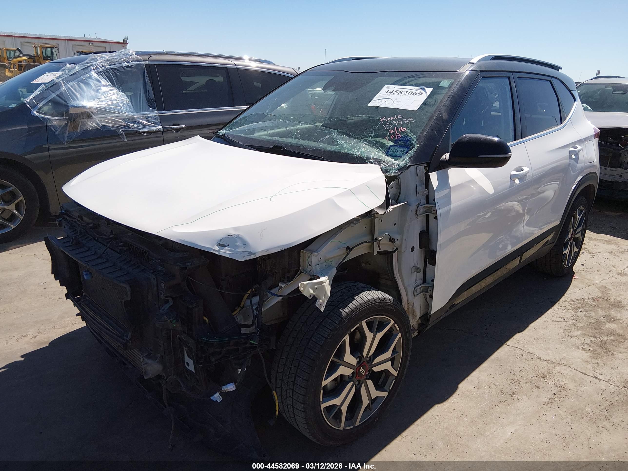 KIA SELTOS image 2