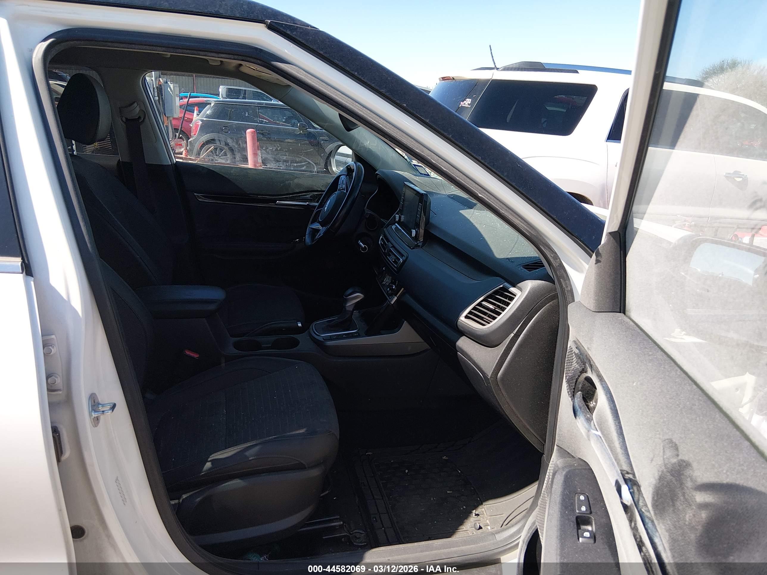KIA SELTOS image 5