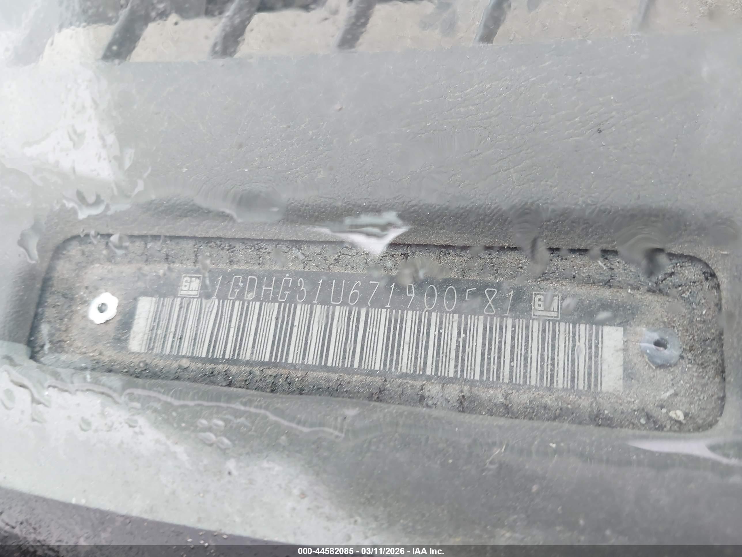 GMC SAVANA image 9