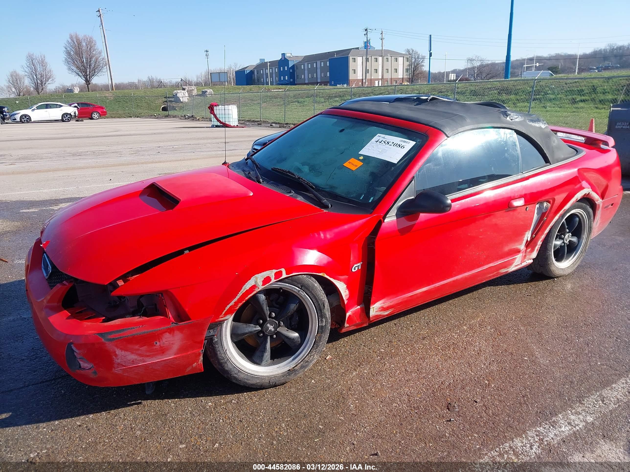 FORD MUSTANG image 2
