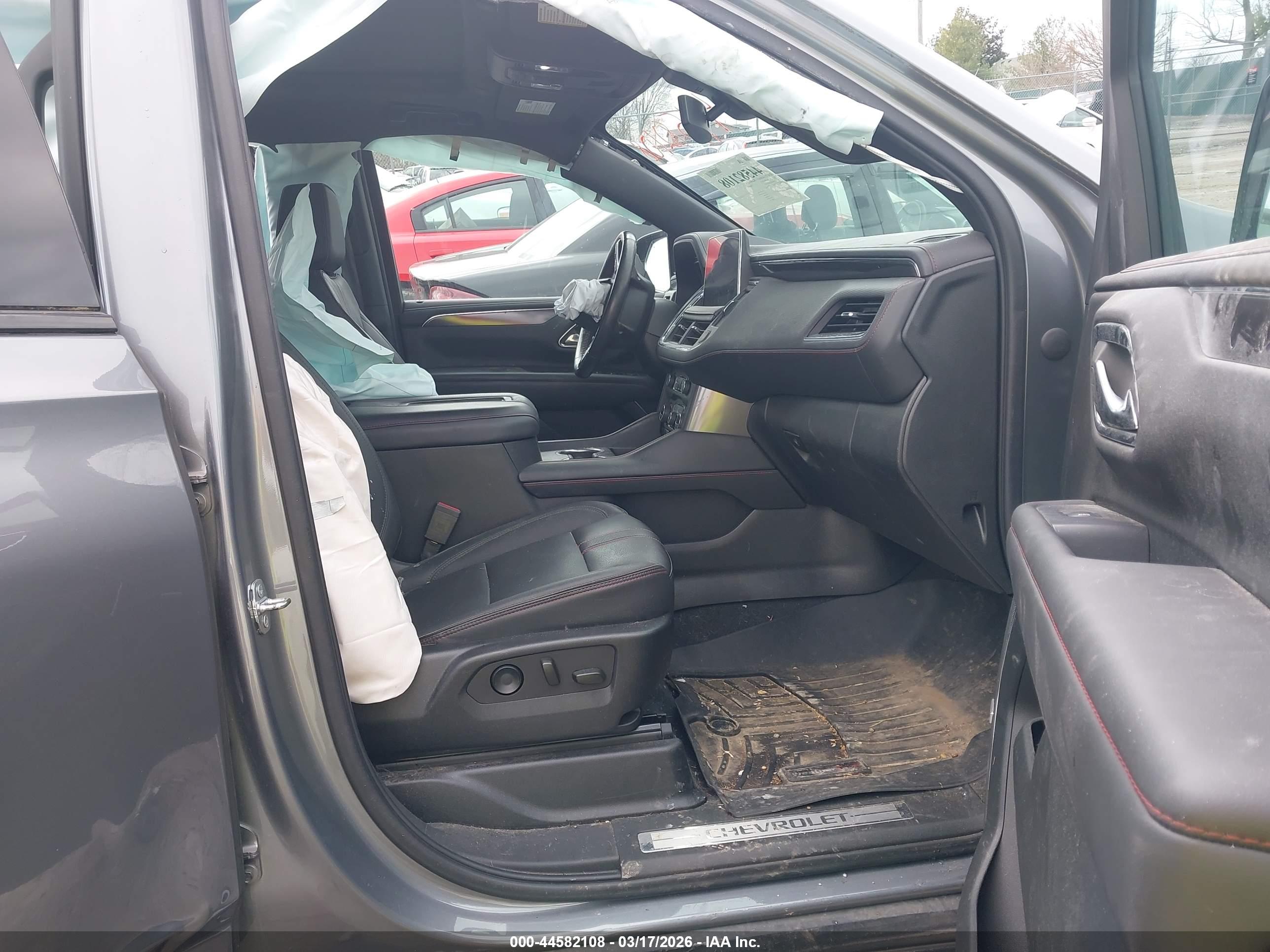 CHEVROLET TAHOE image 5
