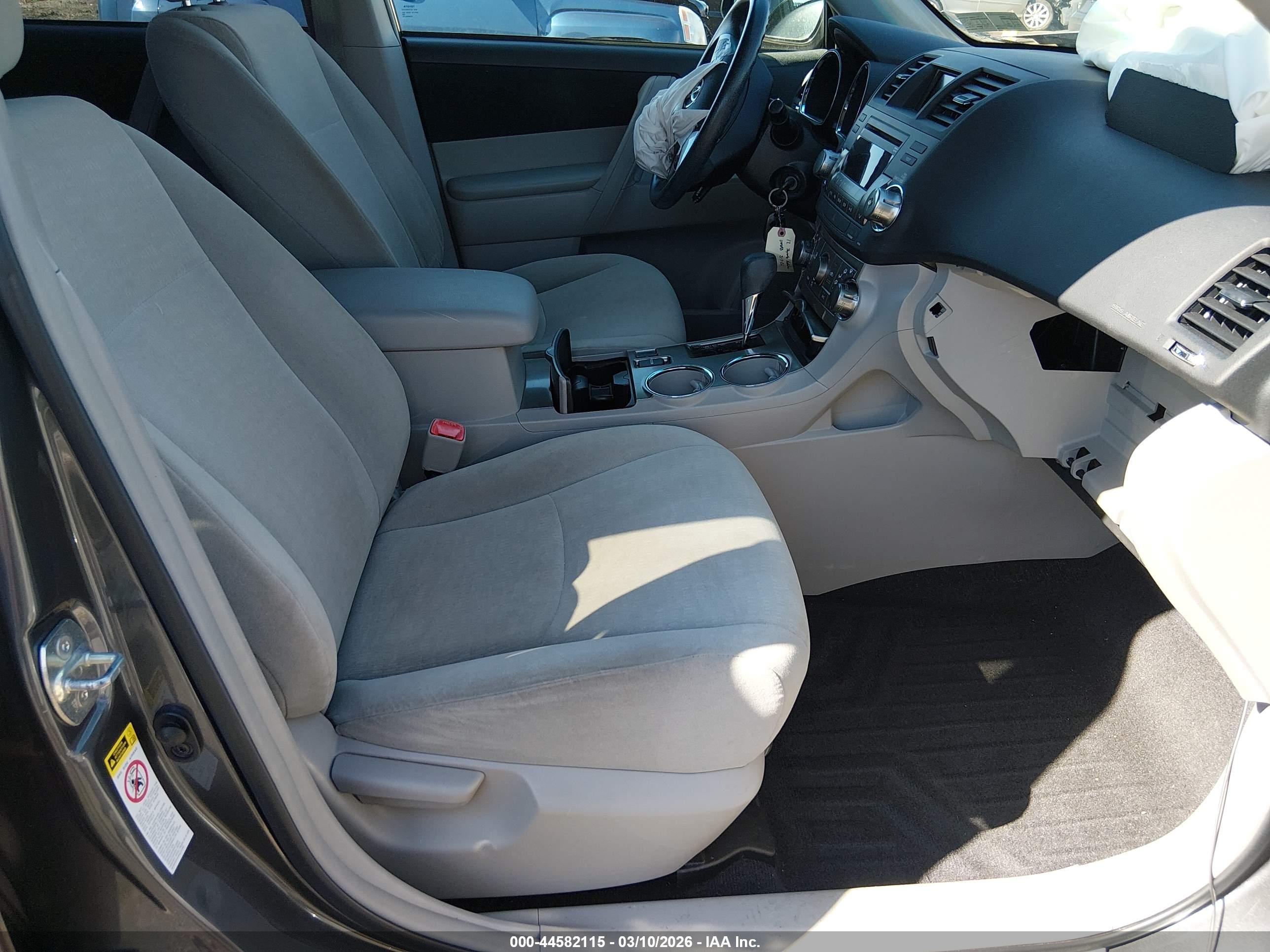 TOYOTA HIGHLANDER image 5