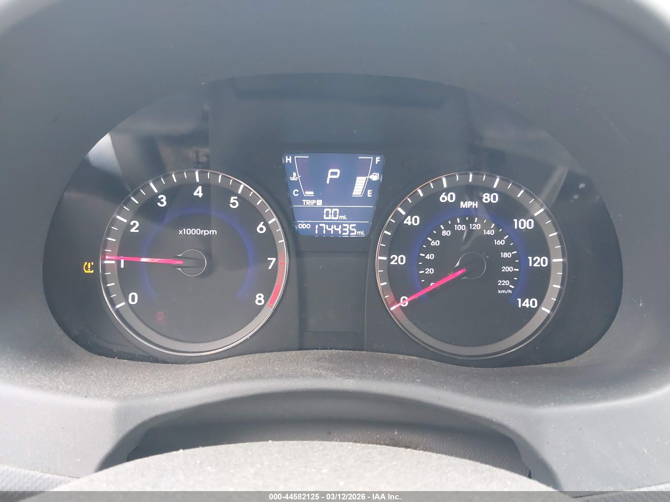 HYUNDAI ACCENT image 7