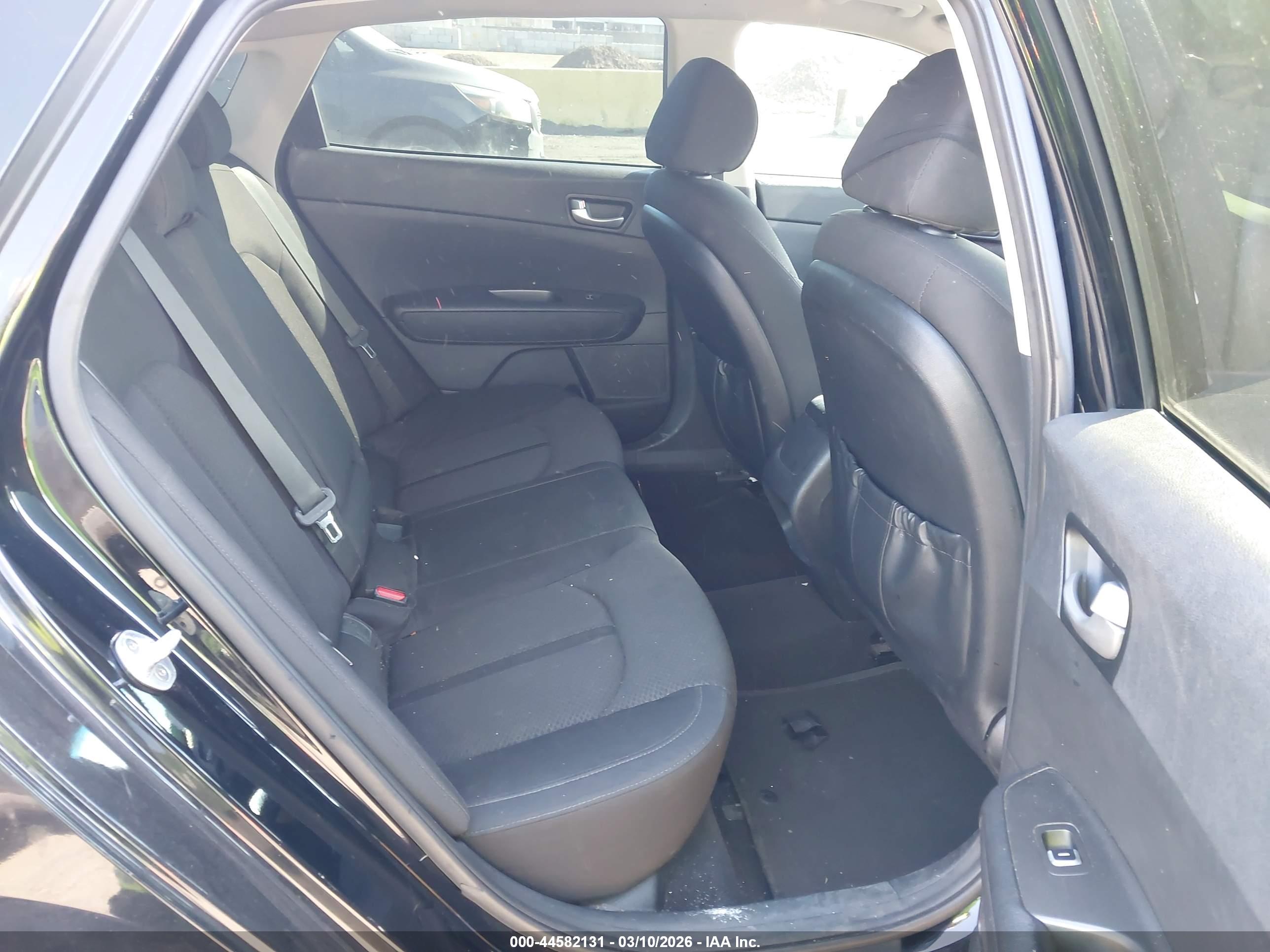 KIA OPTIMA image 8