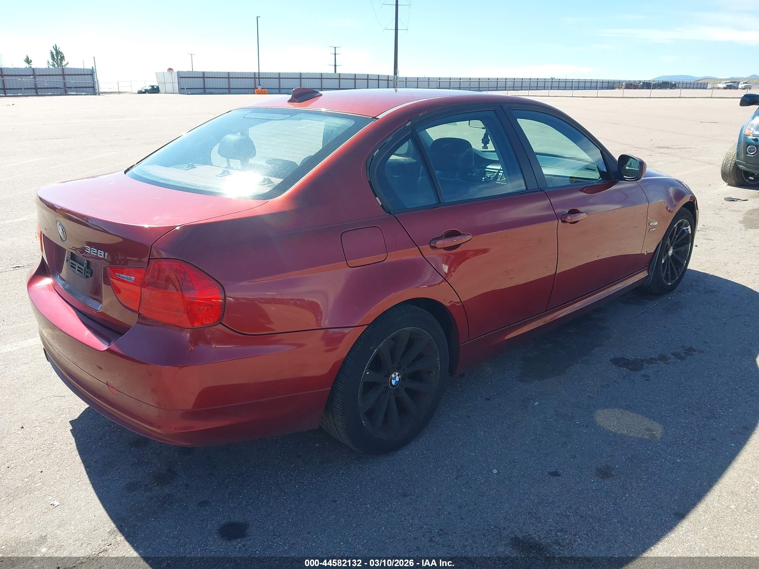 BMW 328I image 4