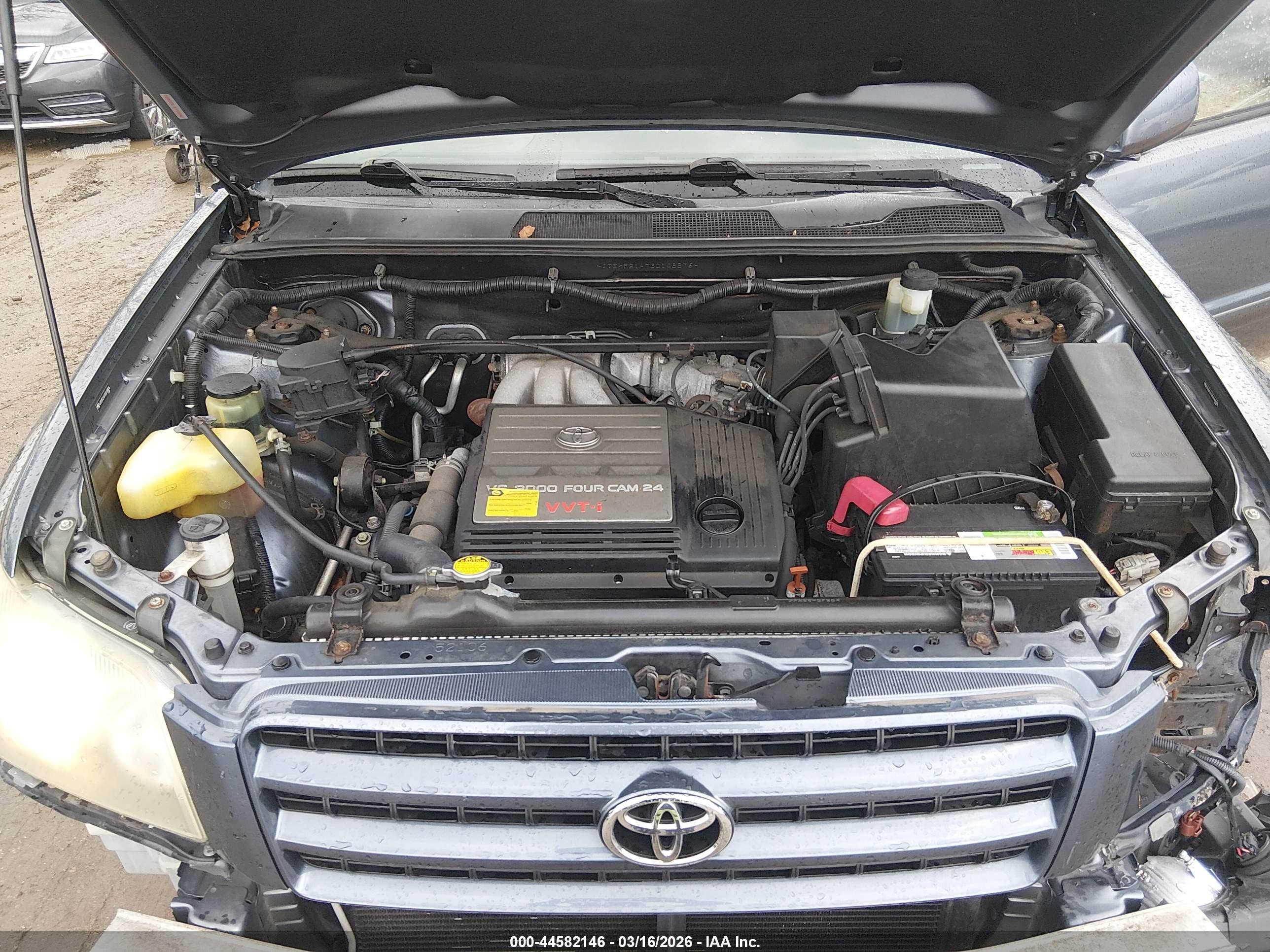 TOYOTA HIGHLANDER image 10