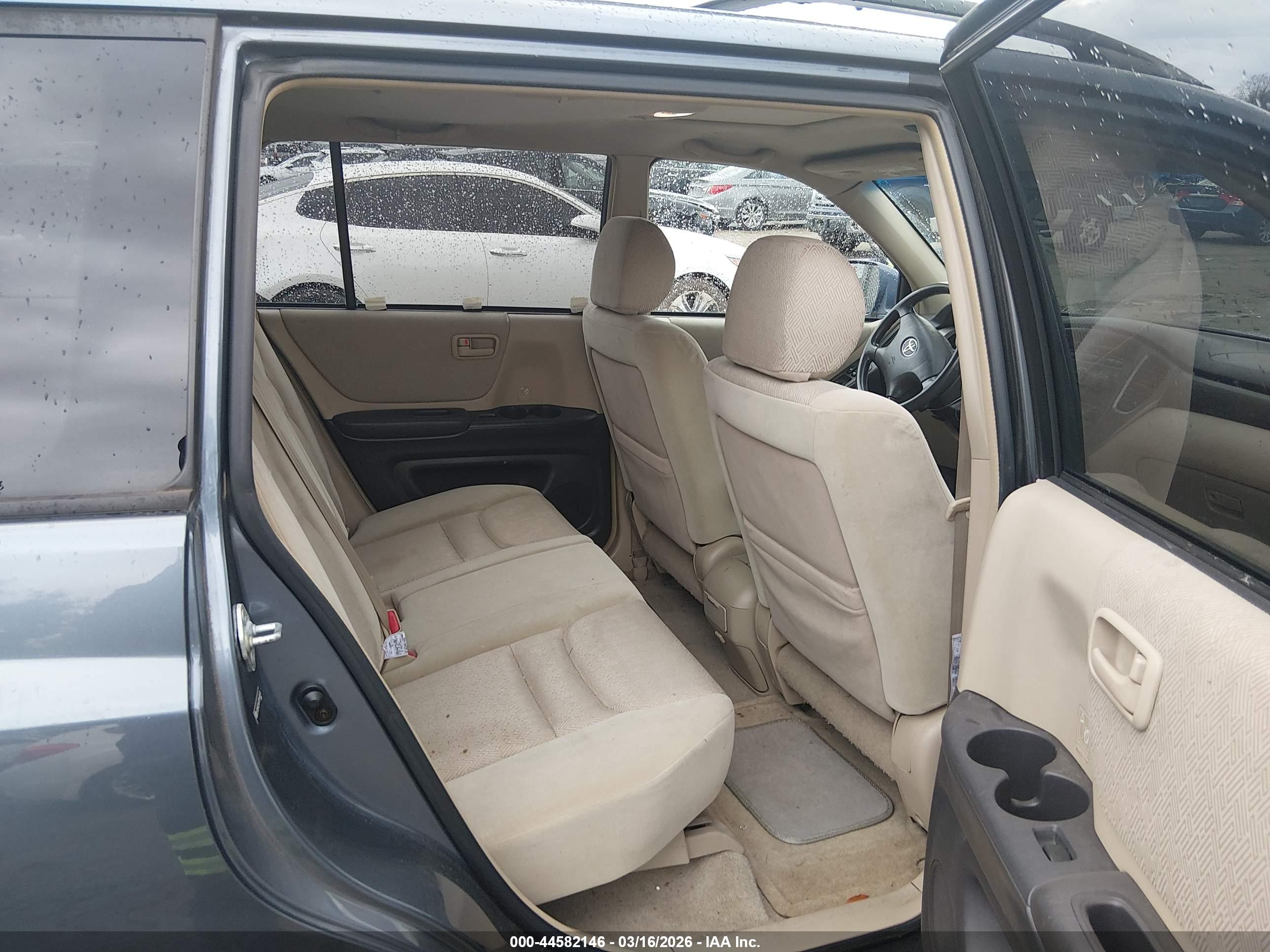 TOYOTA HIGHLANDER image 8