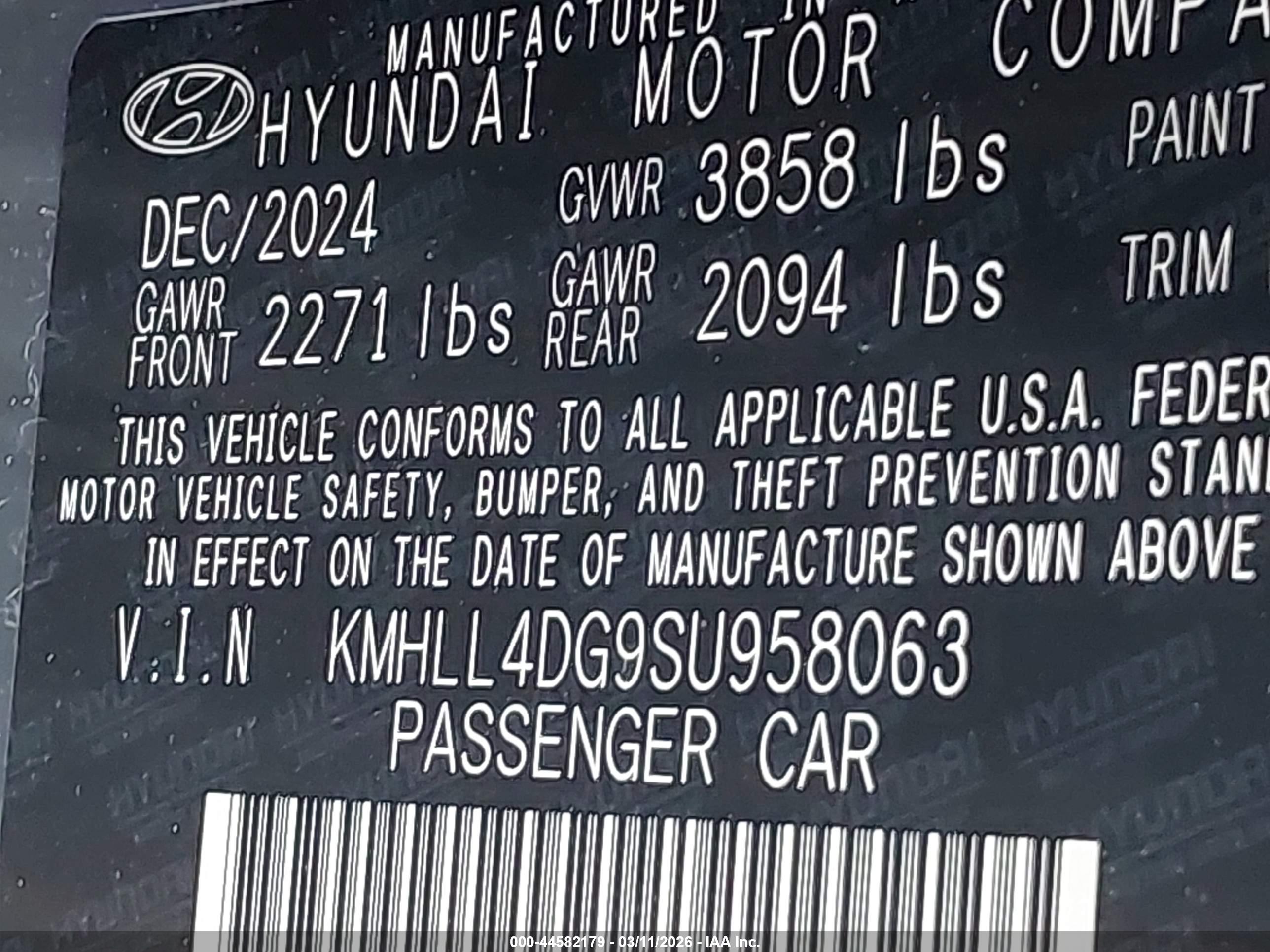 HYUNDAI ELANTRA image 9