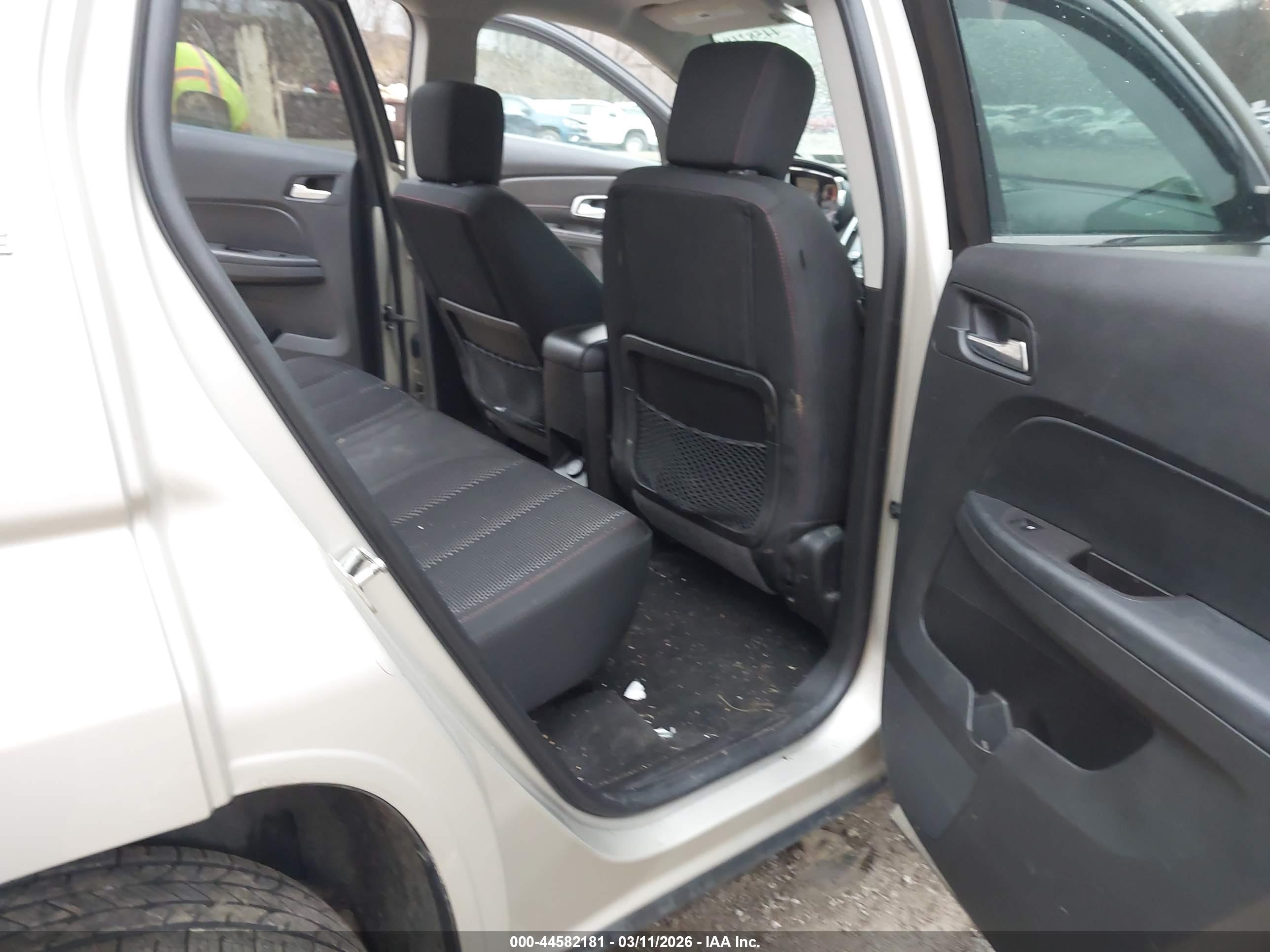 GMC TERRAIN image 8