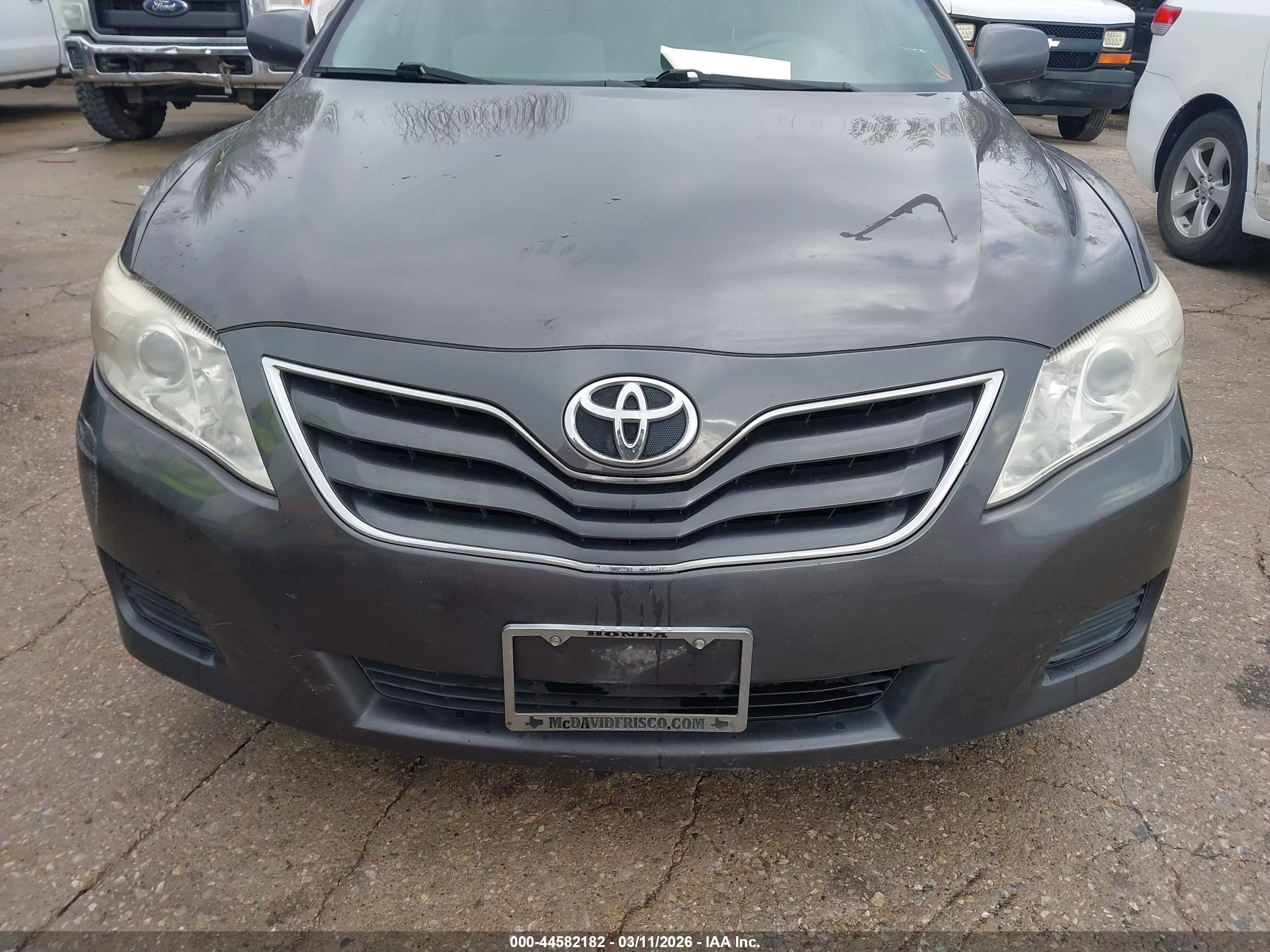 TOYOTA CAMRY image 6