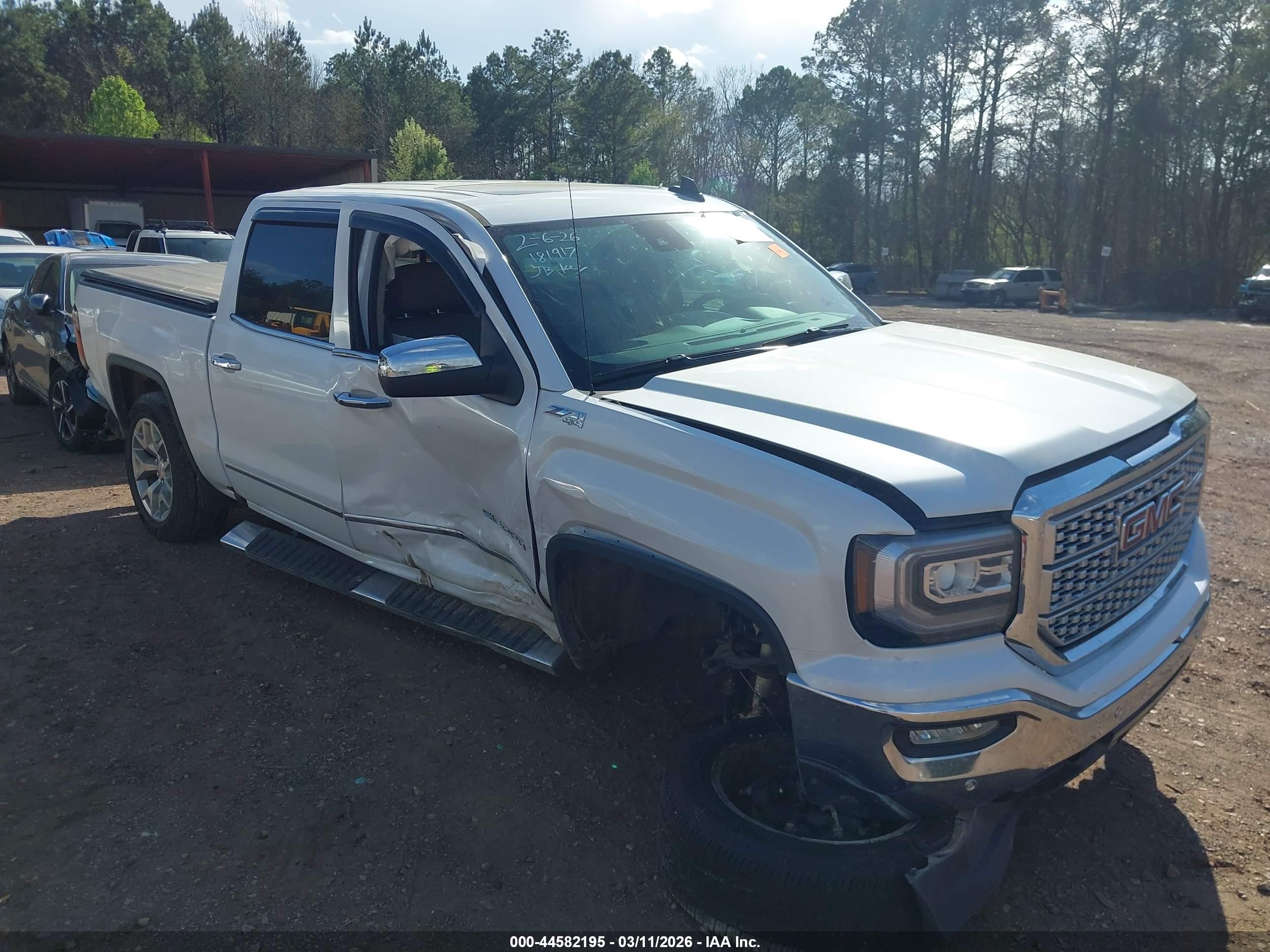 GMC SIERRA image 6