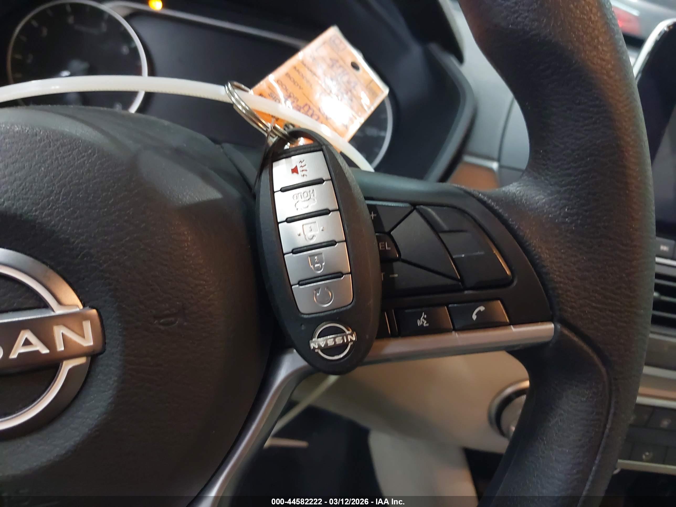 NISSAN ALTIMA image 11