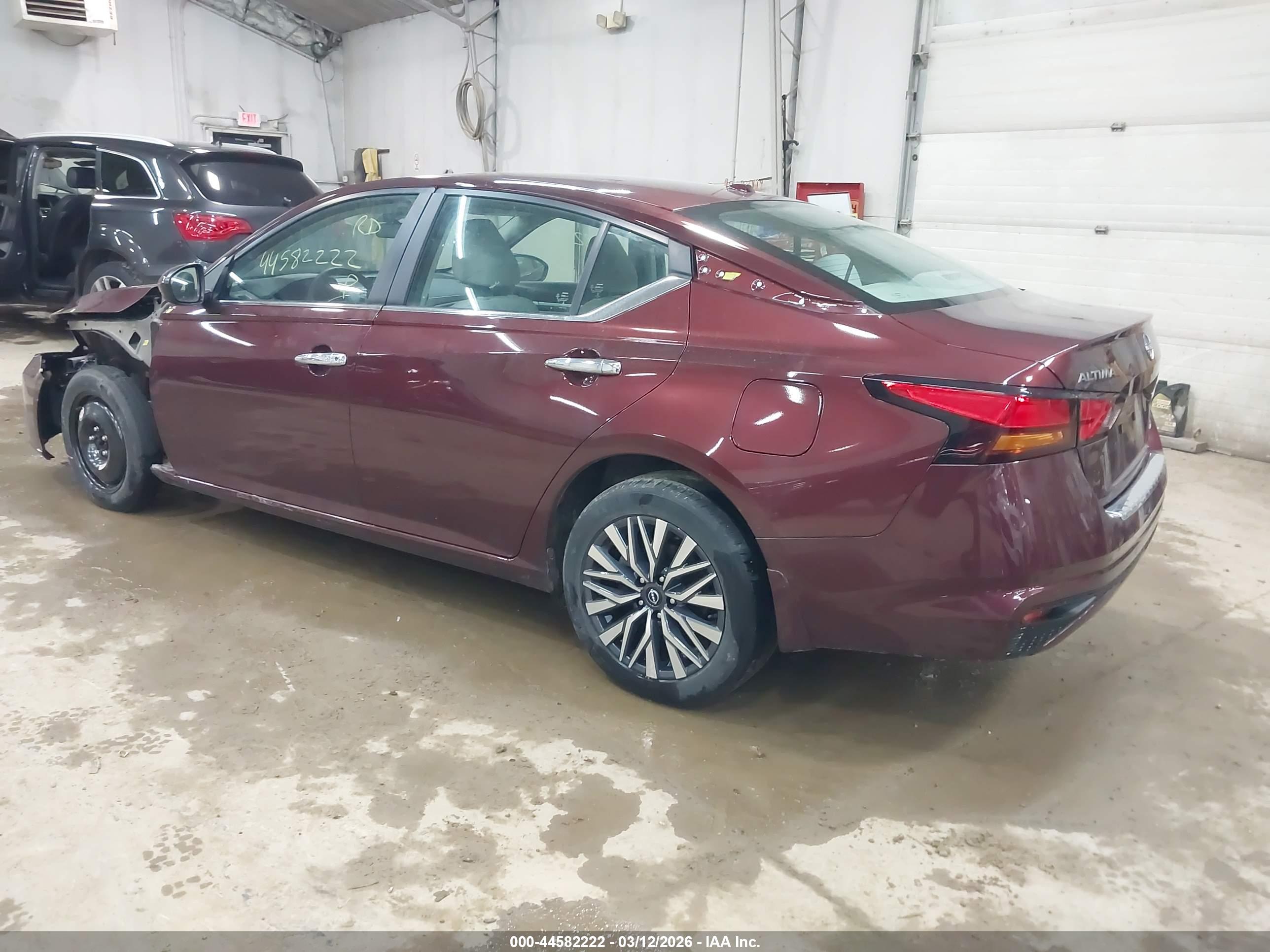 NISSAN ALTIMA image 3