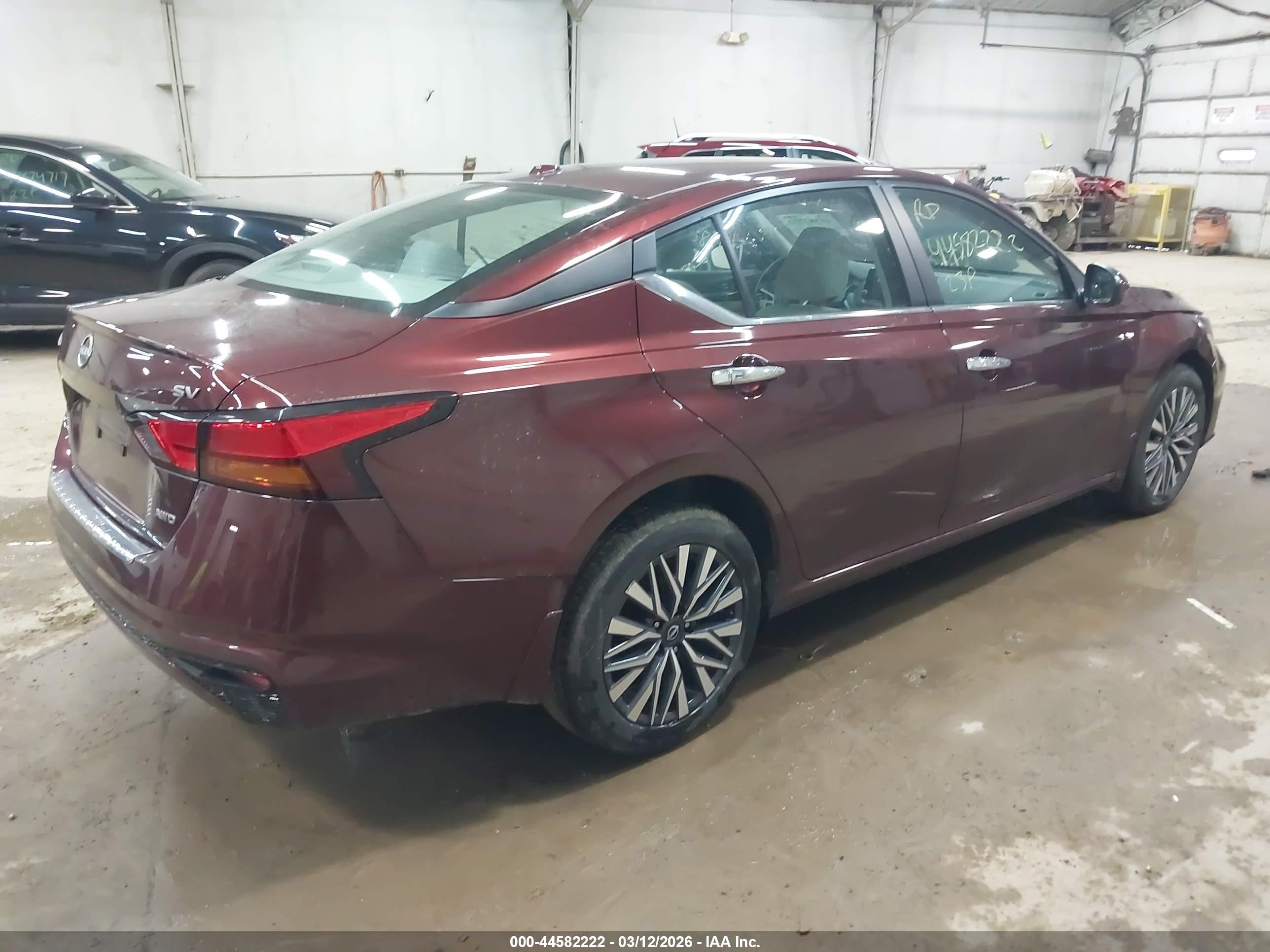 NISSAN ALTIMA image 4