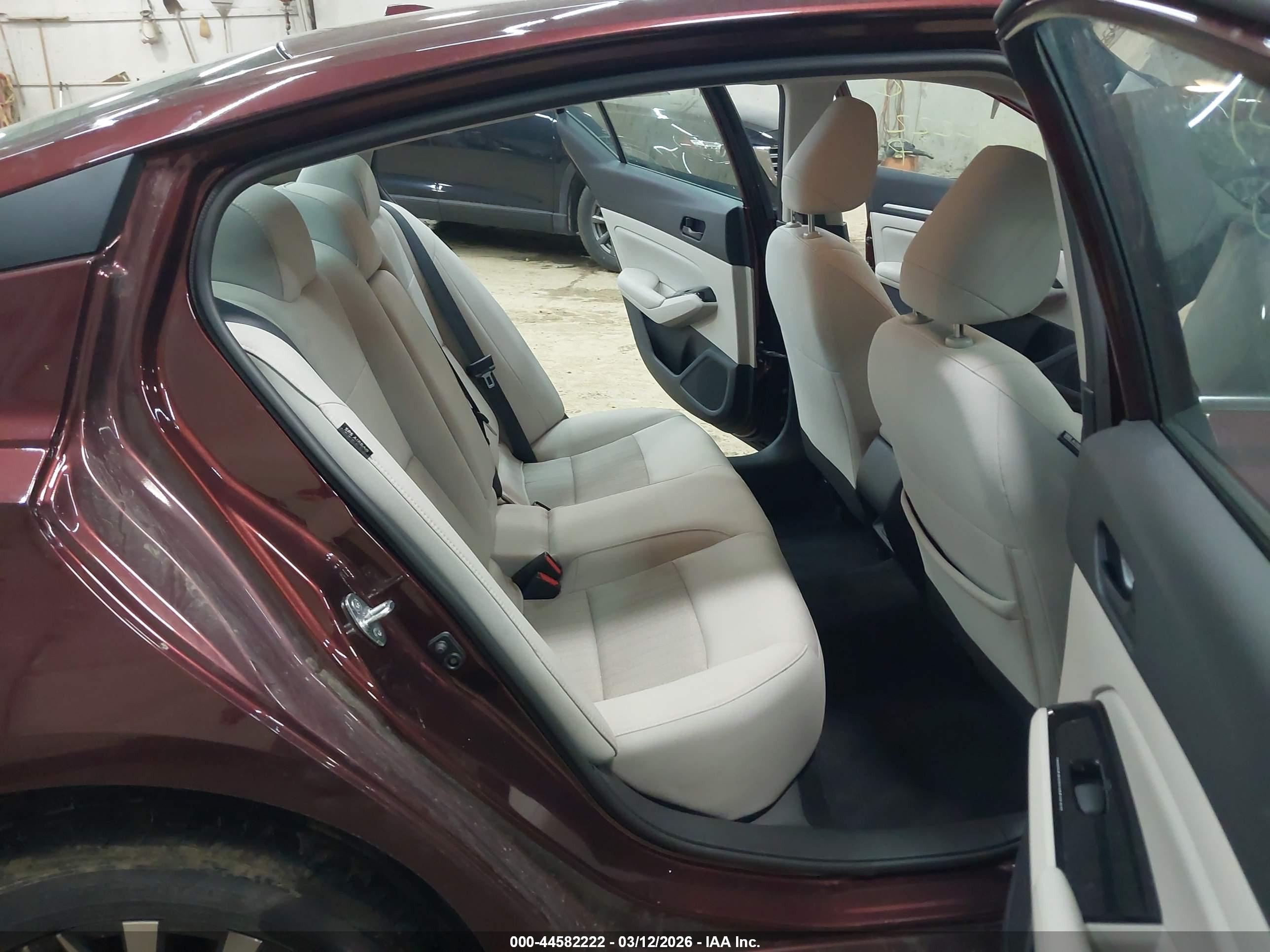 NISSAN ALTIMA image 8