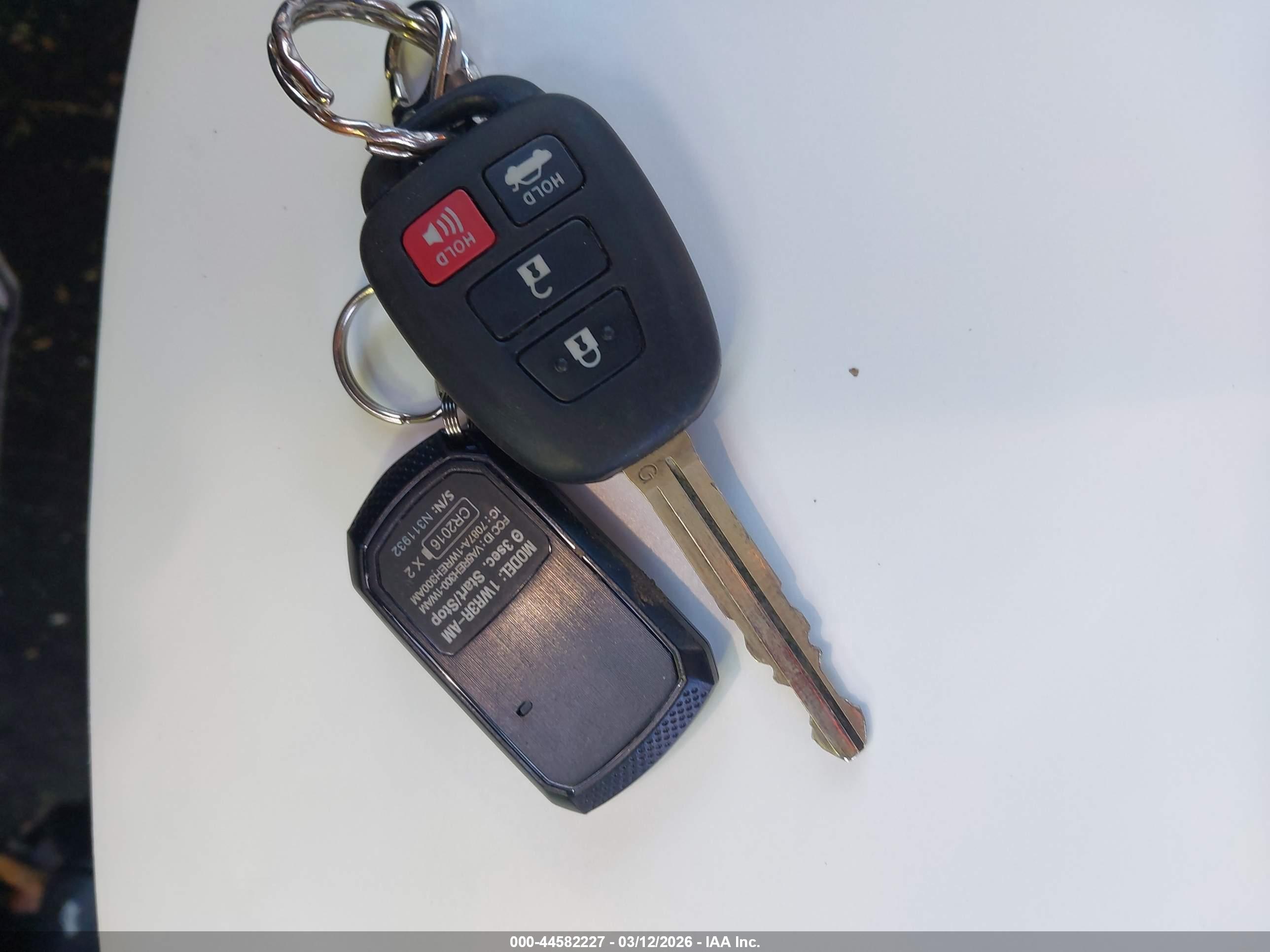 TOYOTA CAMRY image 11
