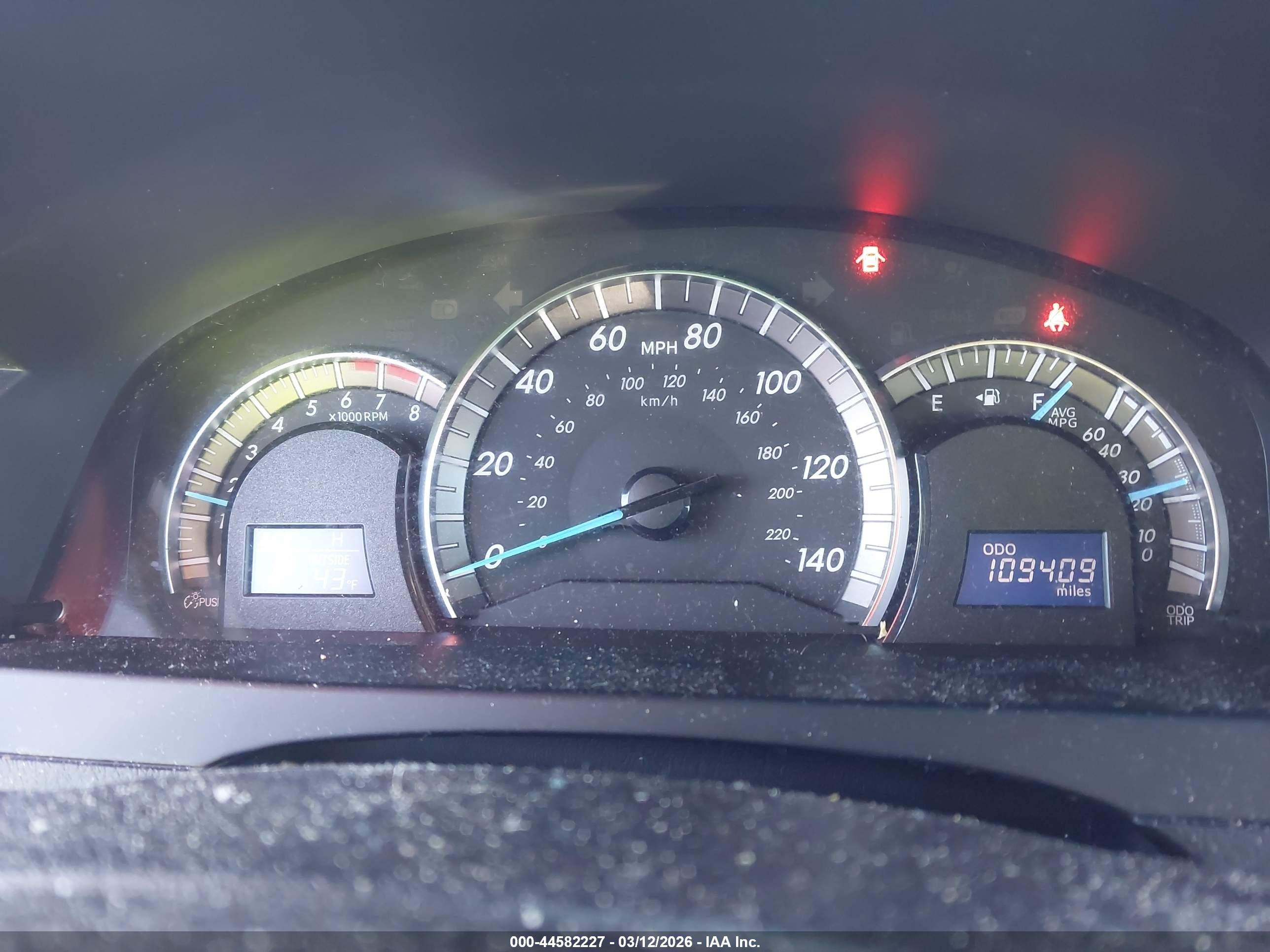 TOYOTA CAMRY image 7