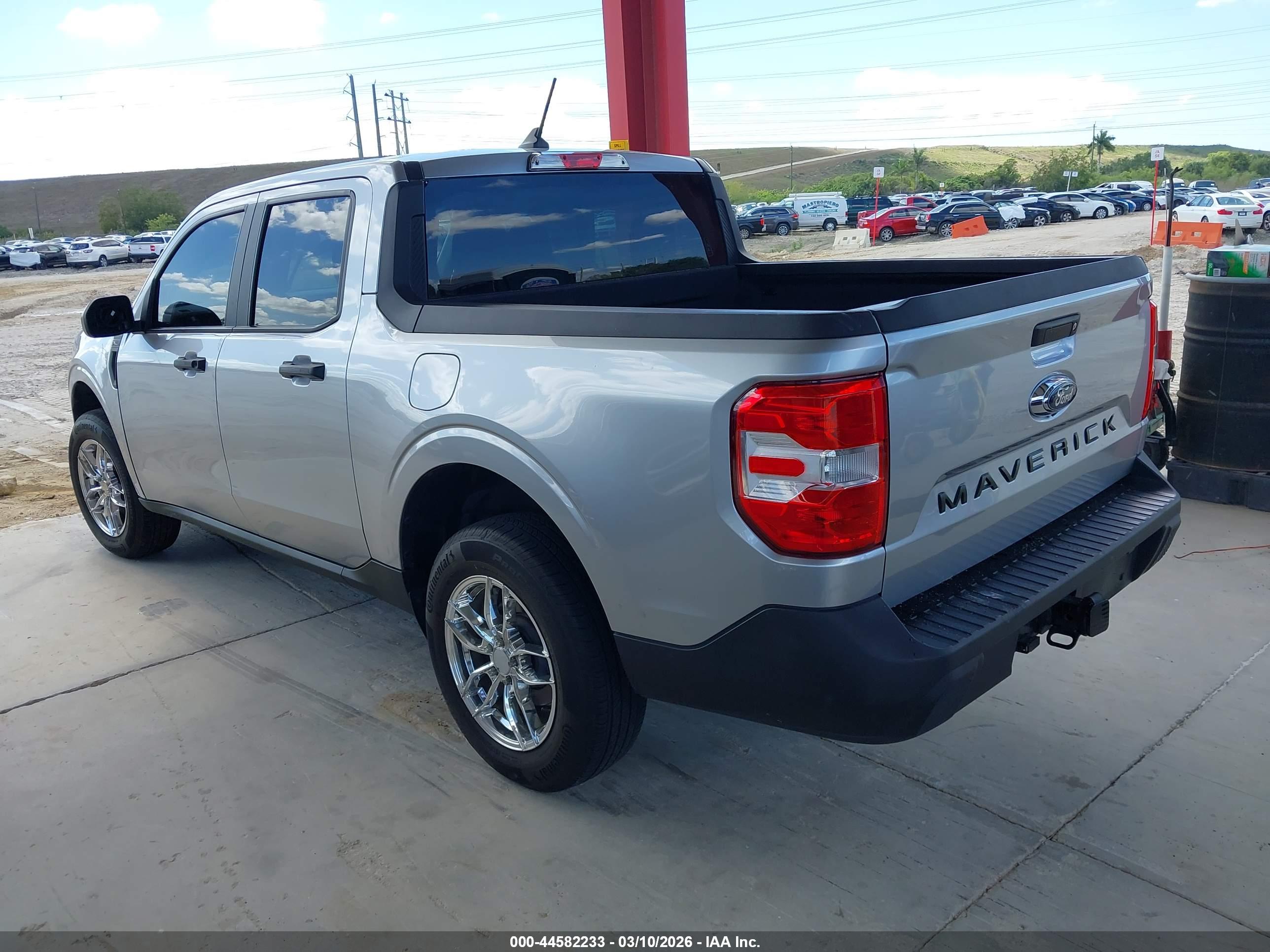 FORD MAVERICK image 3