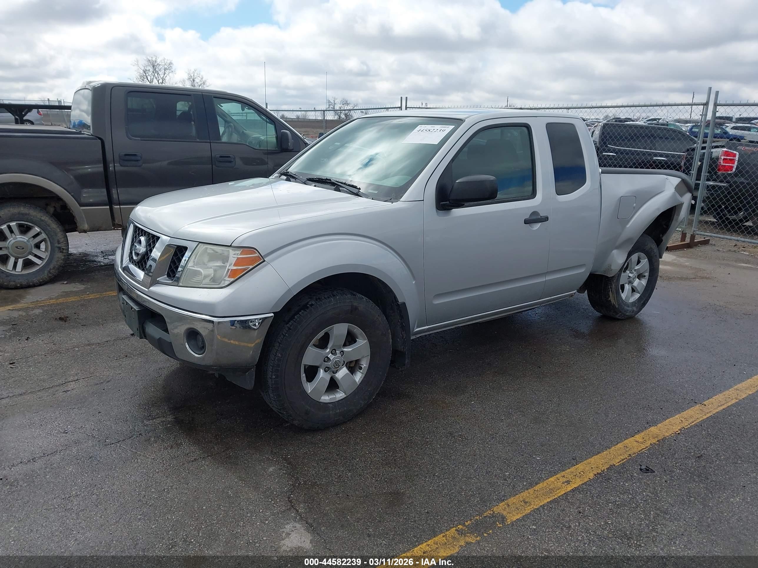 NISSAN FRONTIER image 2