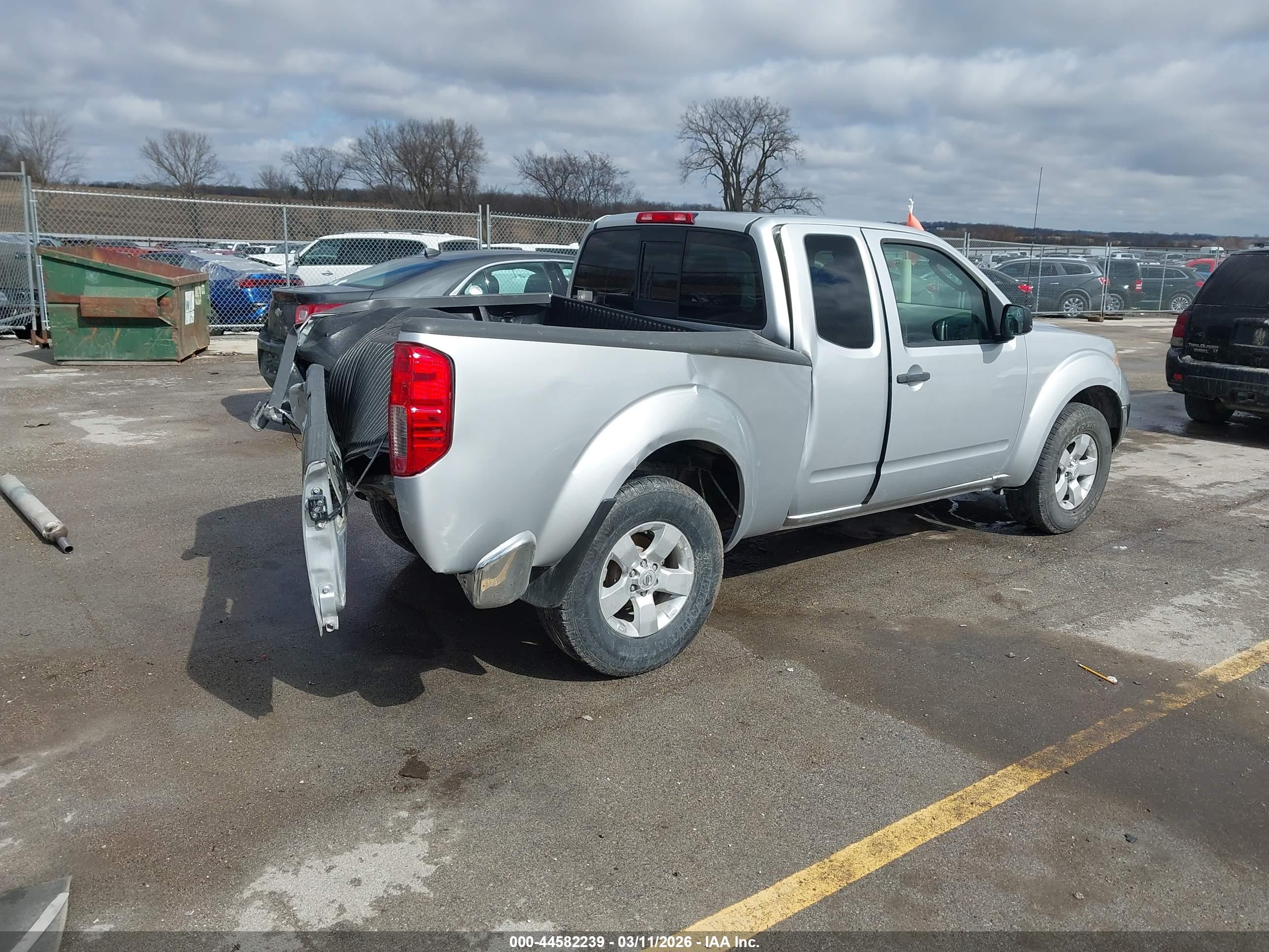 NISSAN FRONTIER image 4