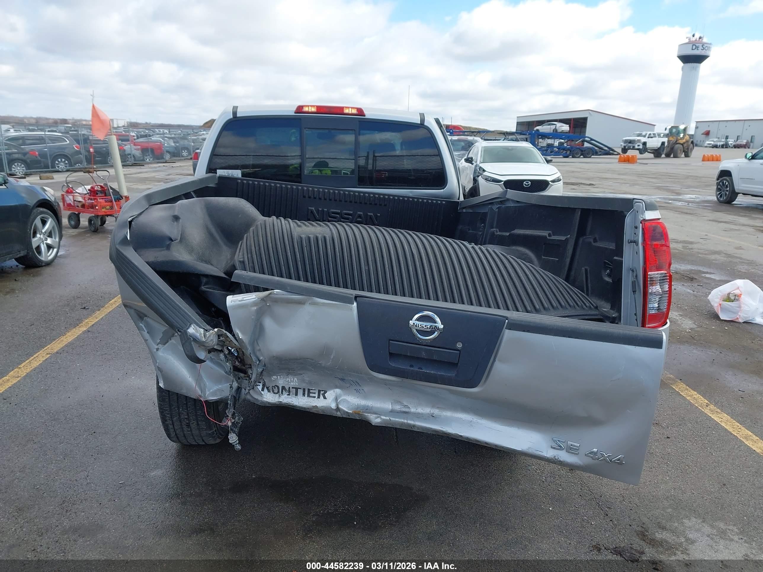 NISSAN FRONTIER image 6