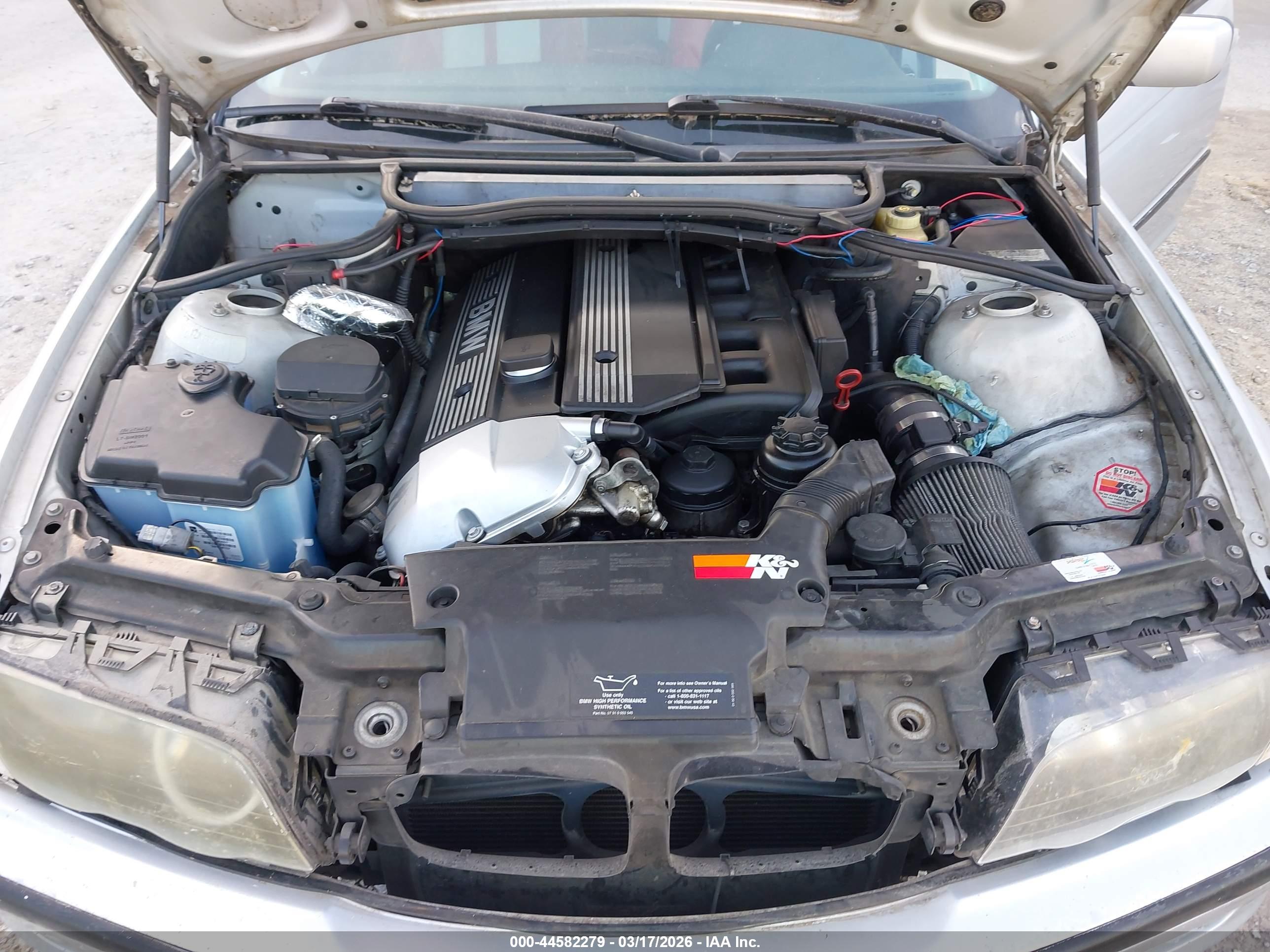 BMW 325I image 10