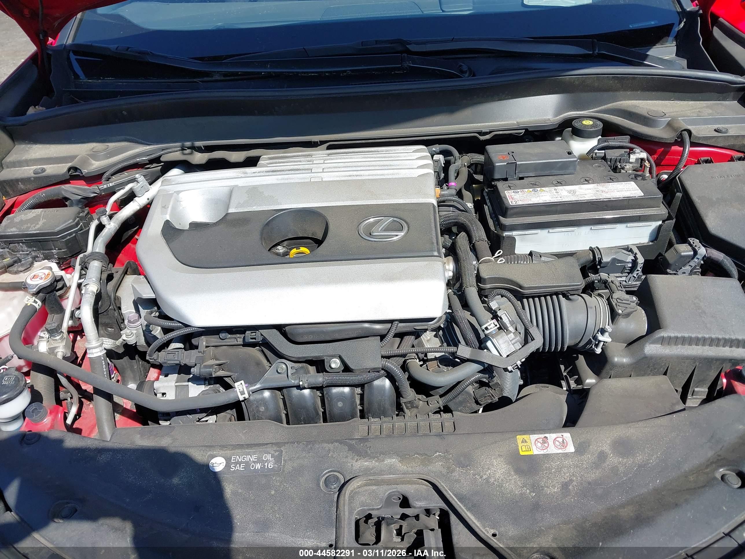 LEXUS UX image 10