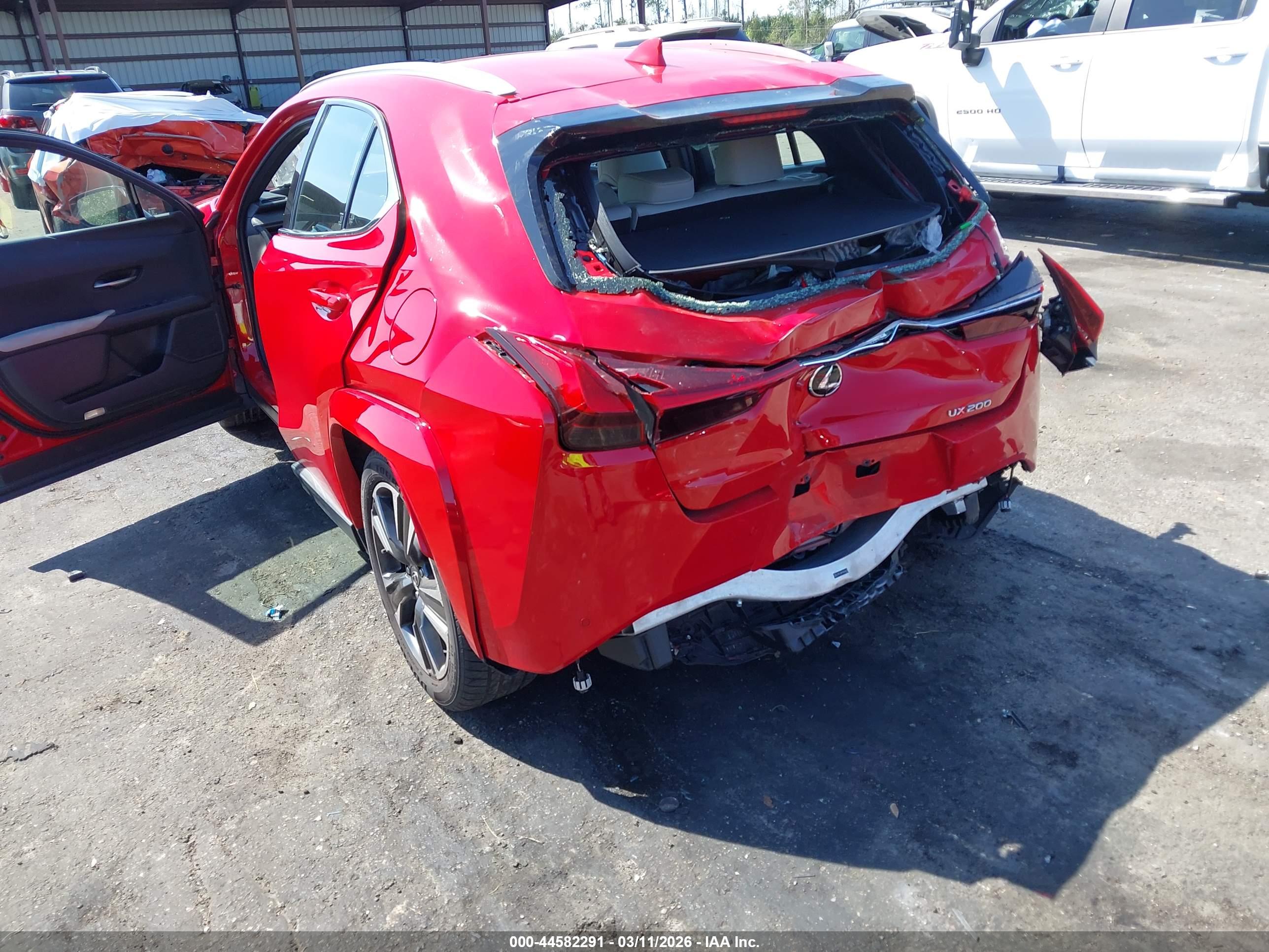 LEXUS UX image 6