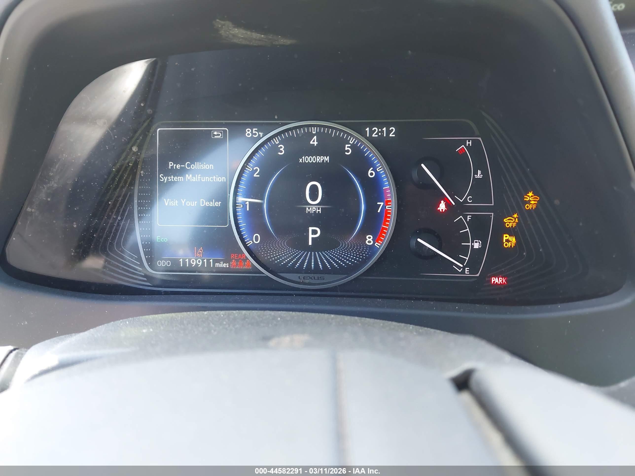 LEXUS UX image 7