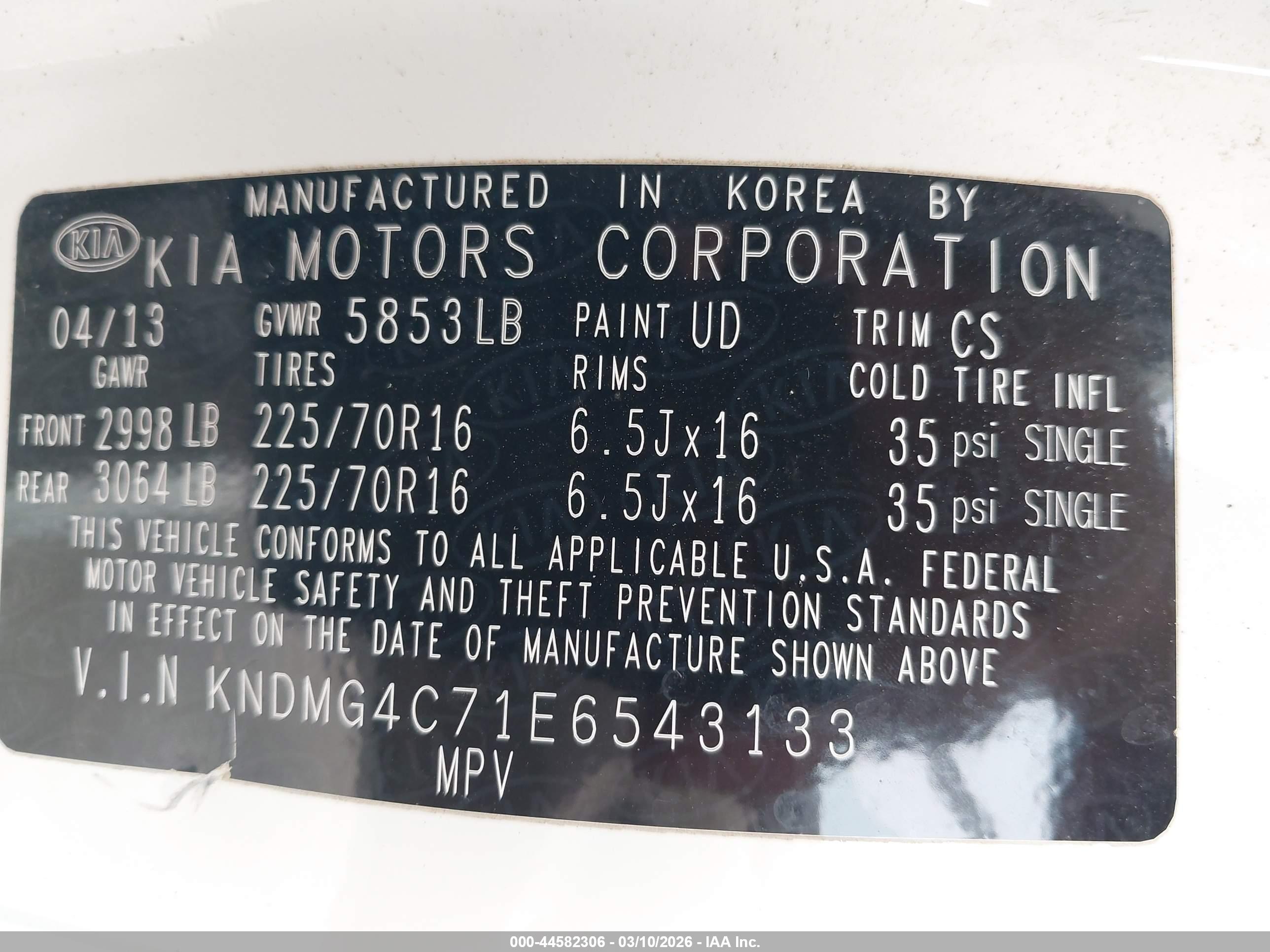 KIA SEDONA image 9
