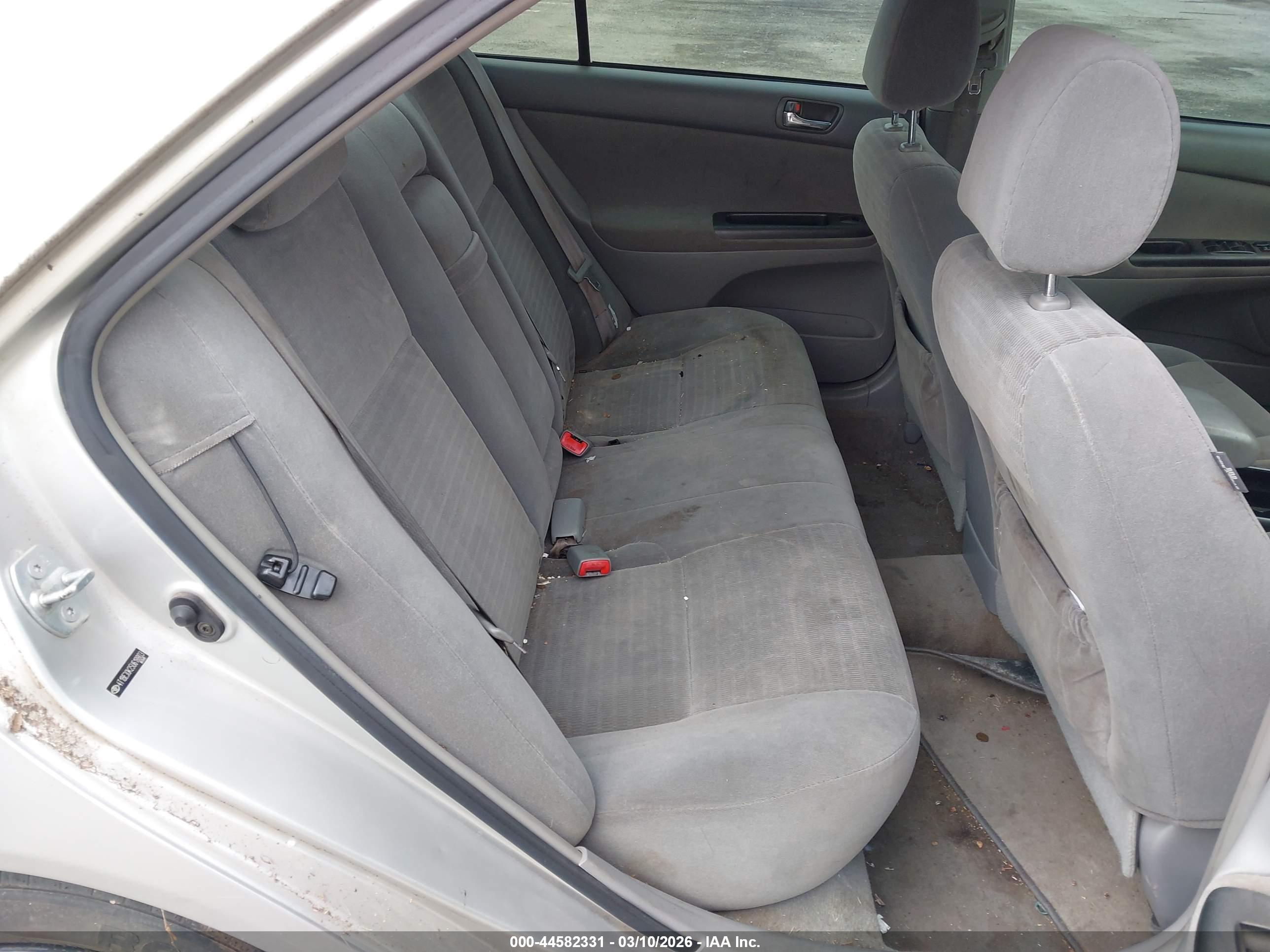 TOYOTA CAMRY image 8